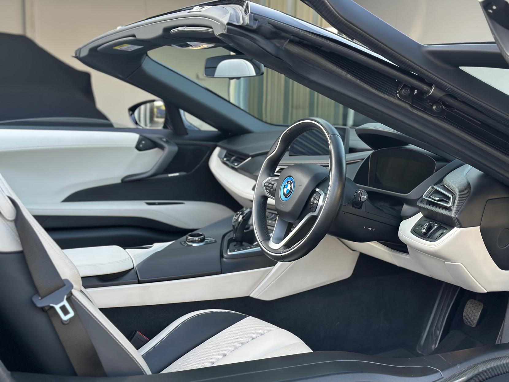 BMW i8 1.5 11.6kWh Roadster 2dr Petrol Plug-in Hybrid Auto 4WD Euro 6 (s/s) (374 ps)