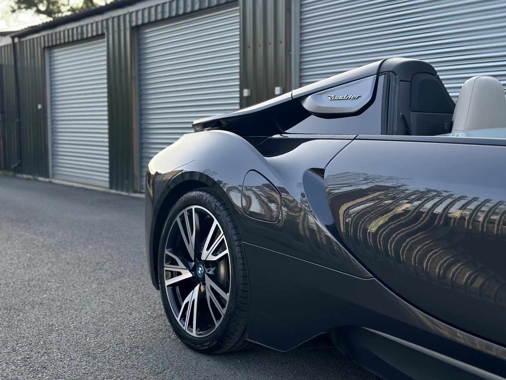 BMW i8 1.5 11.6kWh Roadster 2dr Petrol Plug-in Hybrid Auto 4WD Euro 6 (s/s) (374 ps)