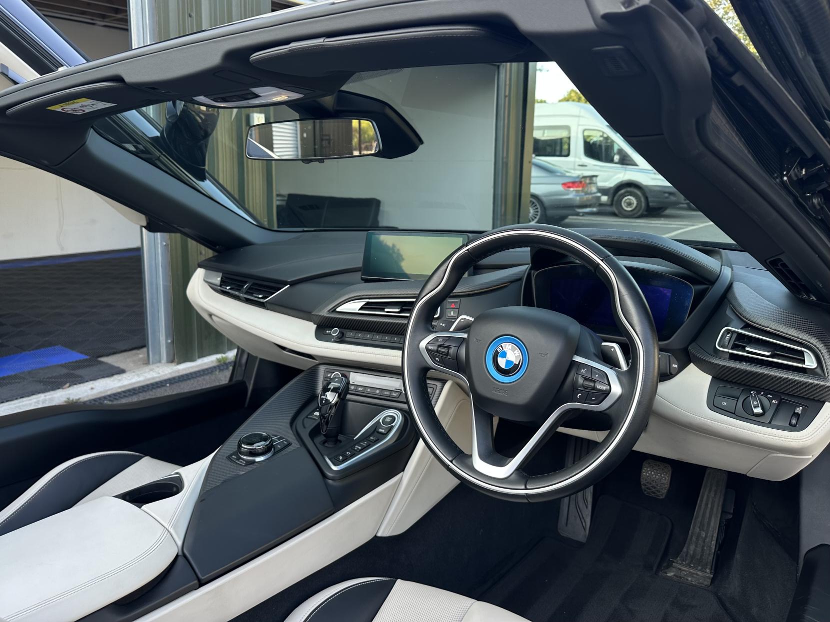 BMW i8 1.5 11.6kWh Roadster 2dr Petrol Plug-in Hybrid Auto 4WD Euro 6 (s/s) (374 ps)