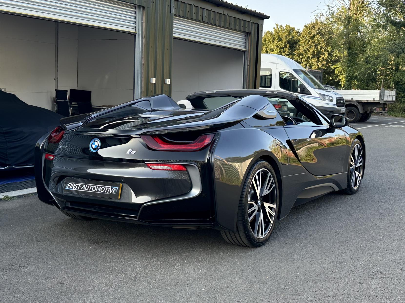 BMW i8 1.5 11.6kWh Roadster 2dr Petrol Plug-in Hybrid Auto 4WD Euro 6 (s/s) (374 ps)