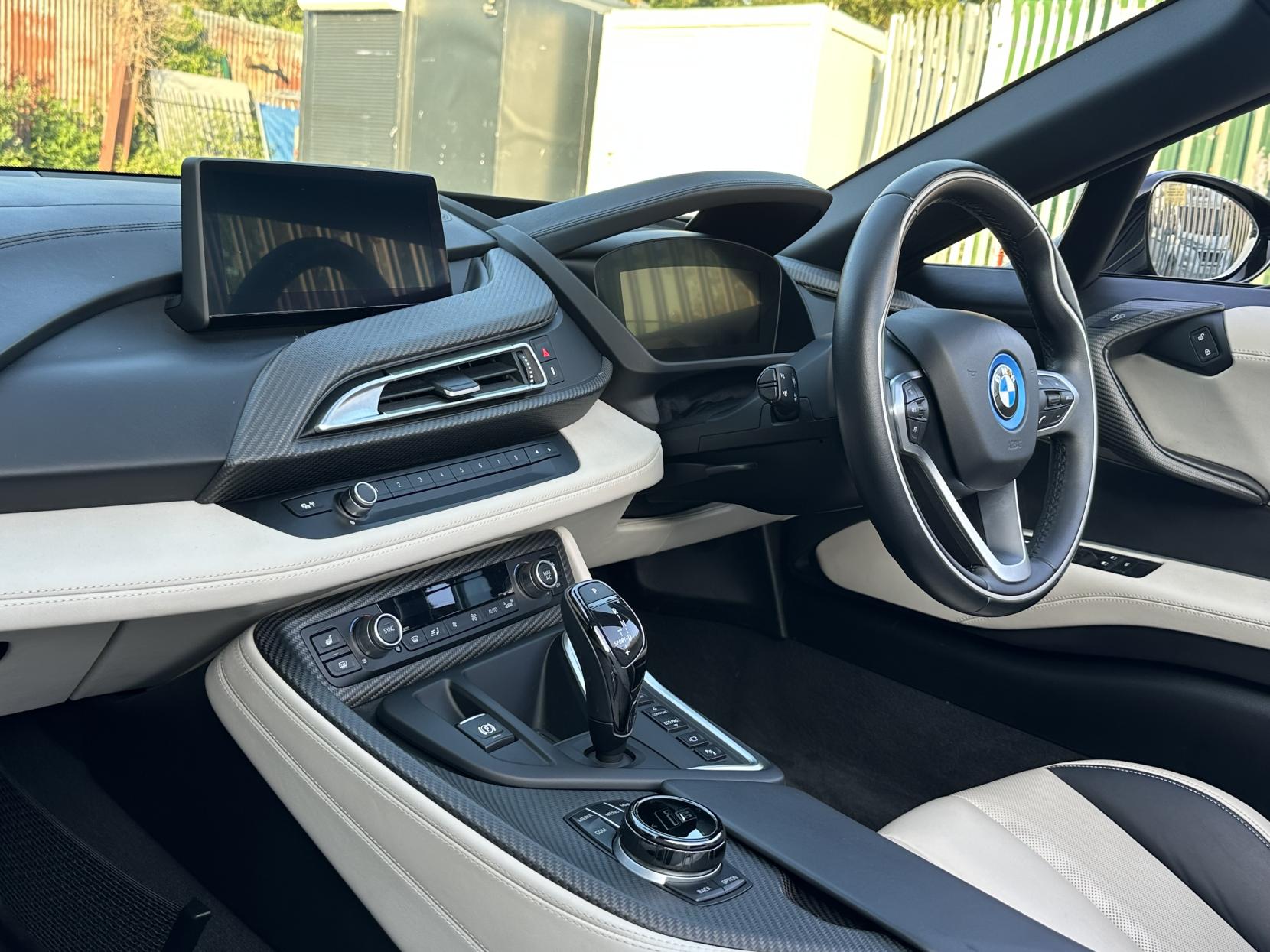 BMW i8 1.5 11.6kWh Roadster 2dr Petrol Plug-in Hybrid Auto 4WD Euro 6 (s/s) (374 ps)