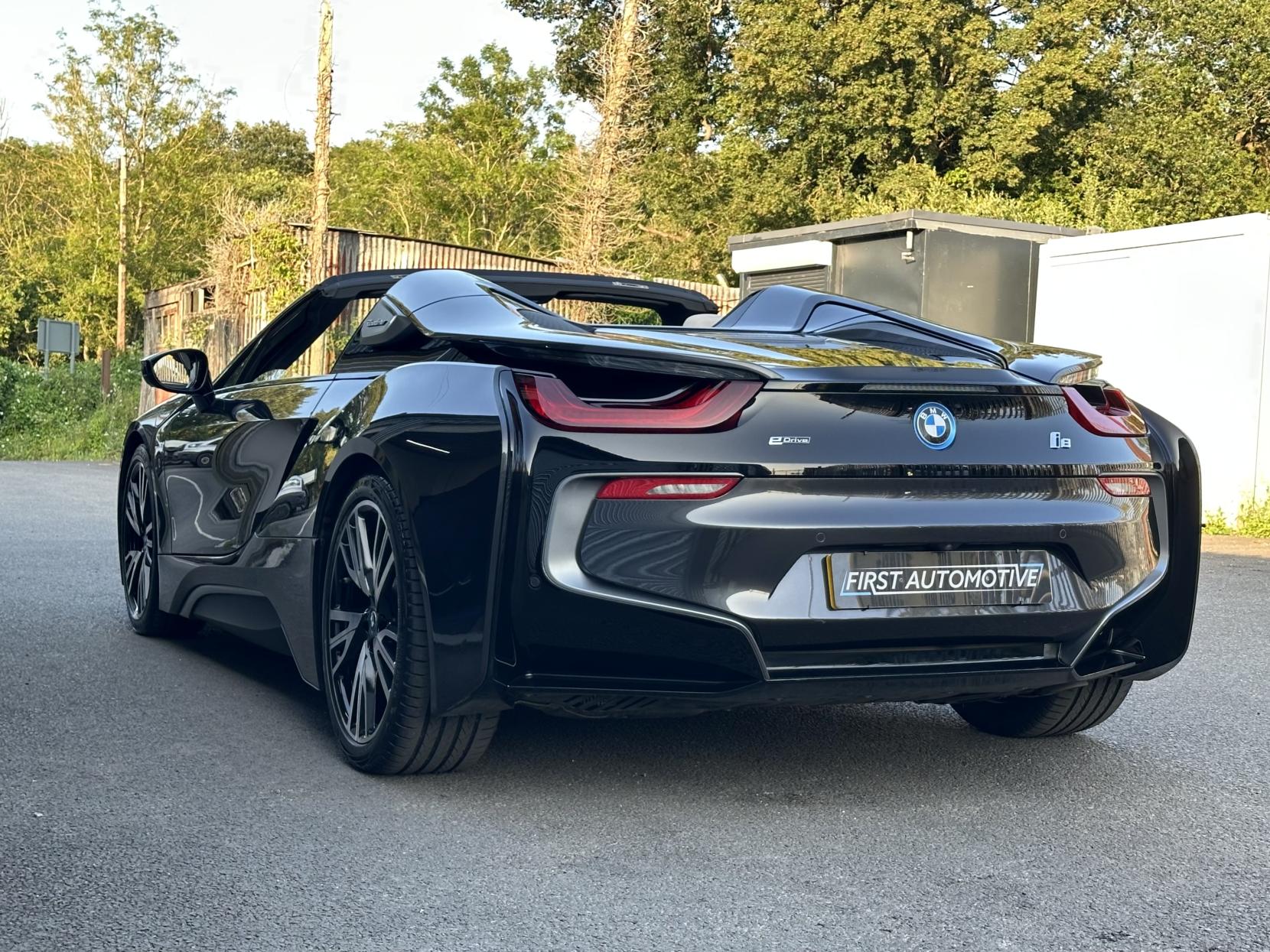 BMW i8 1.5 11.6kWh Roadster 2dr Petrol Plug-in Hybrid Auto 4WD Euro 6 (s/s) (374 ps)
