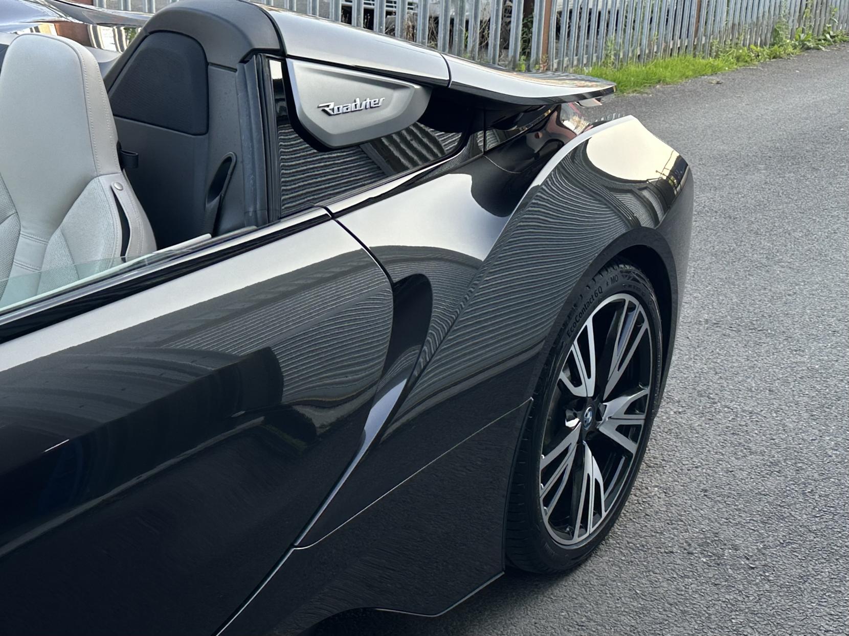 BMW i8 1.5 11.6kWh Roadster 2dr Petrol Plug-in Hybrid Auto 4WD Euro 6 (s/s) (374 ps)
