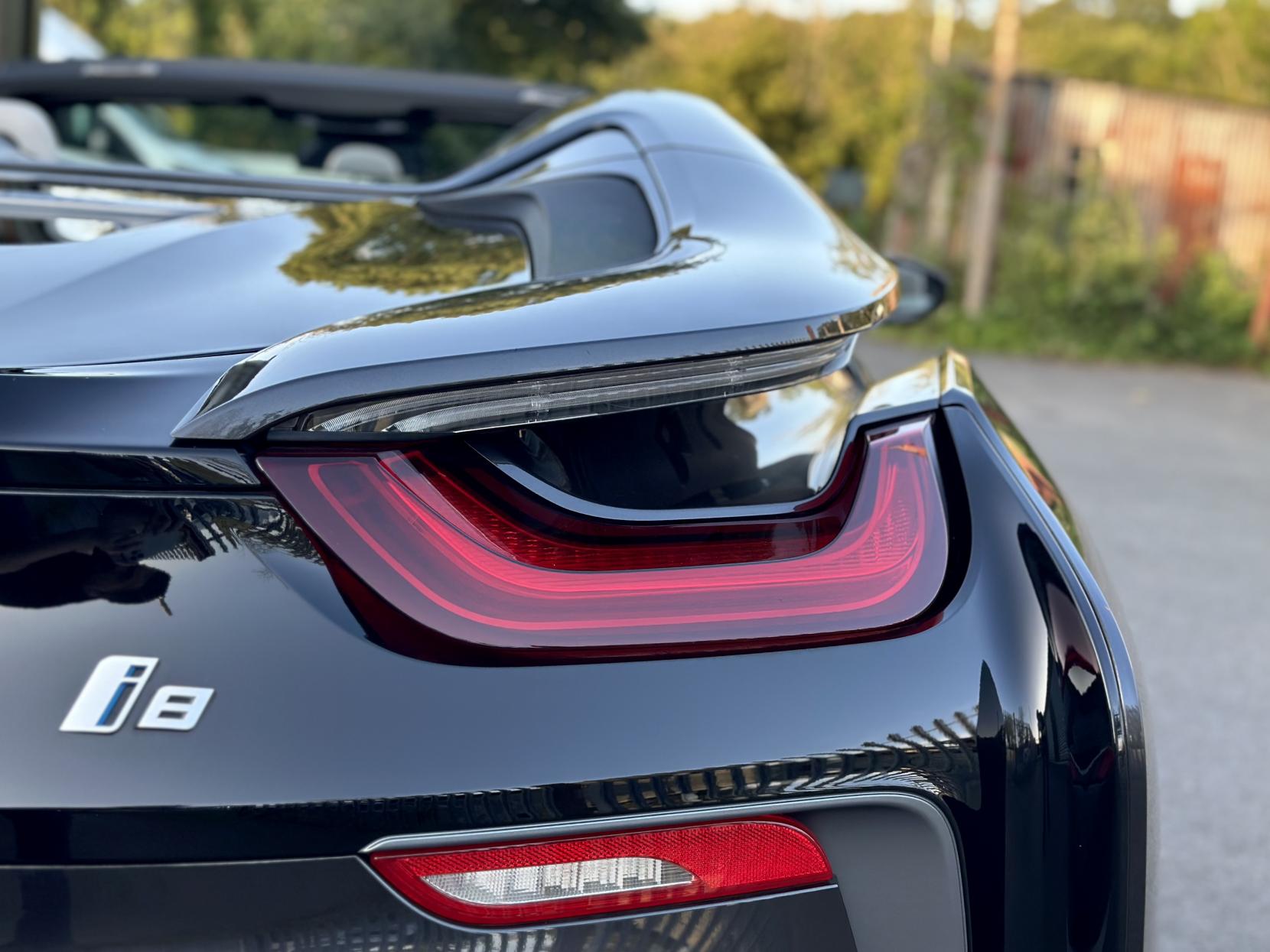 BMW i8 1.5 11.6kWh Roadster 2dr Petrol Plug-in Hybrid Auto 4WD Euro 6 (s/s) (374 ps)