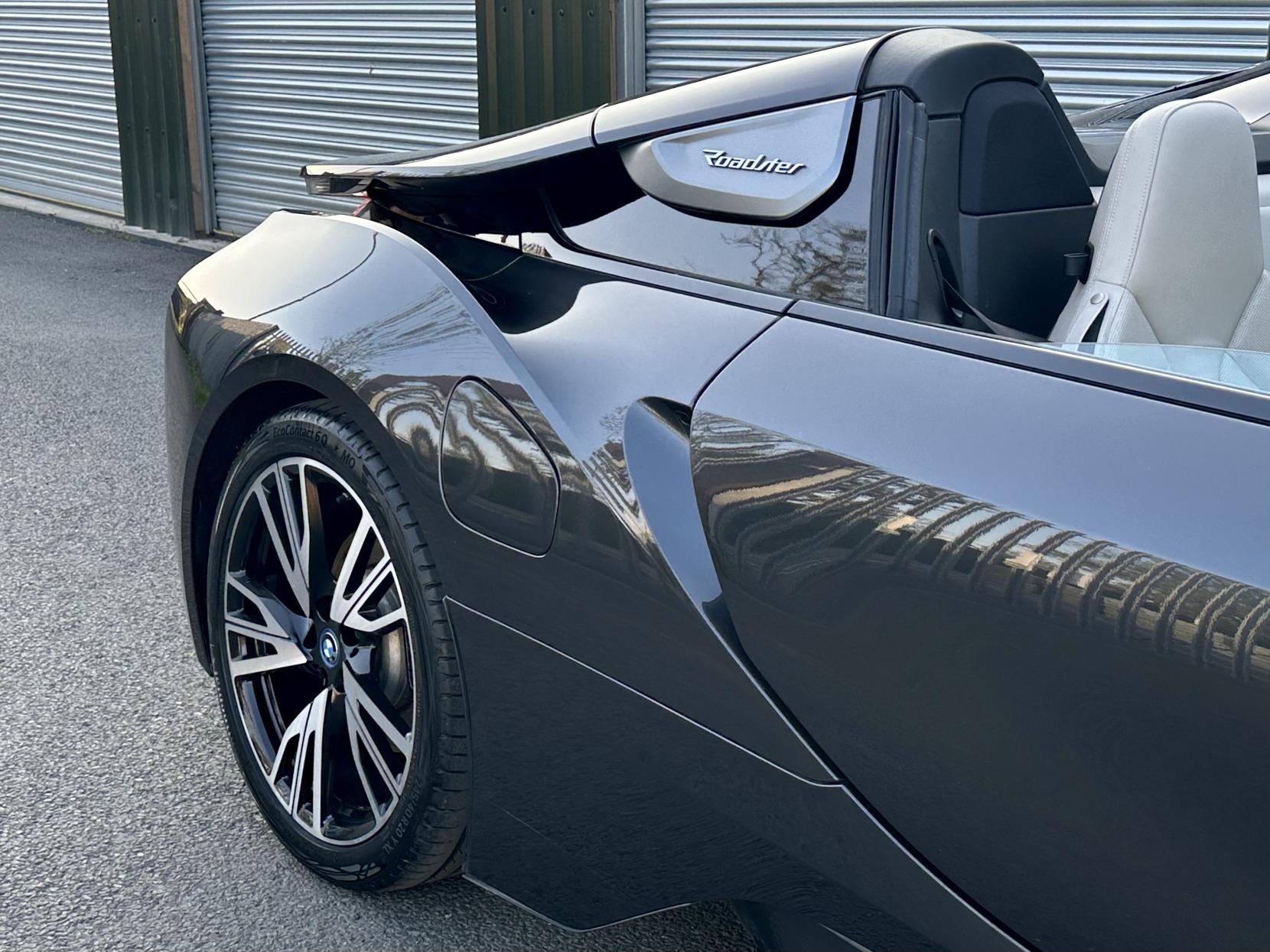 BMW i8 1.5 11.6kWh Roadster 2dr Petrol Plug-in Hybrid Auto 4WD Euro 6 (s/s) (374 ps)