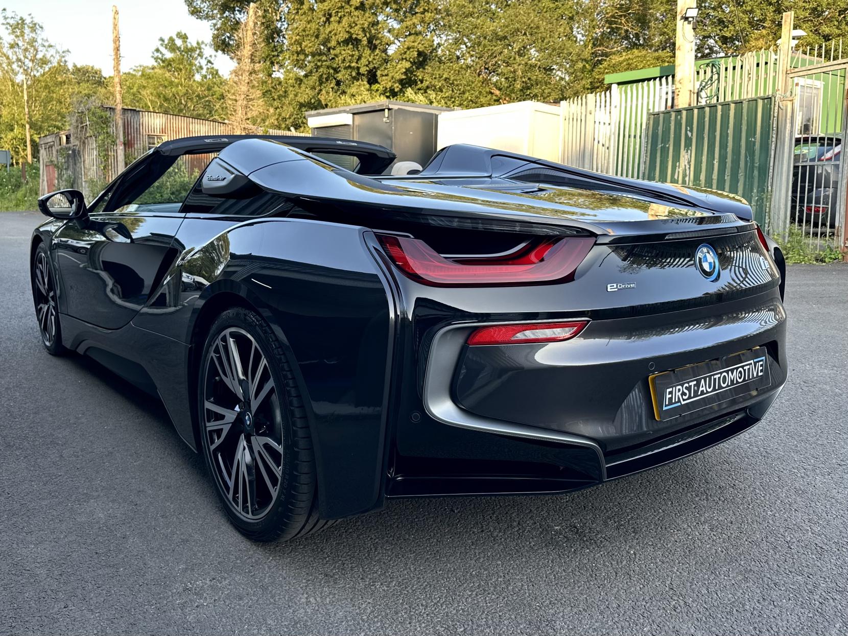 BMW i8 1.5 11.6kWh Roadster 2dr Petrol Plug-in Hybrid Auto 4WD Euro 6 (s/s) (374 ps)
