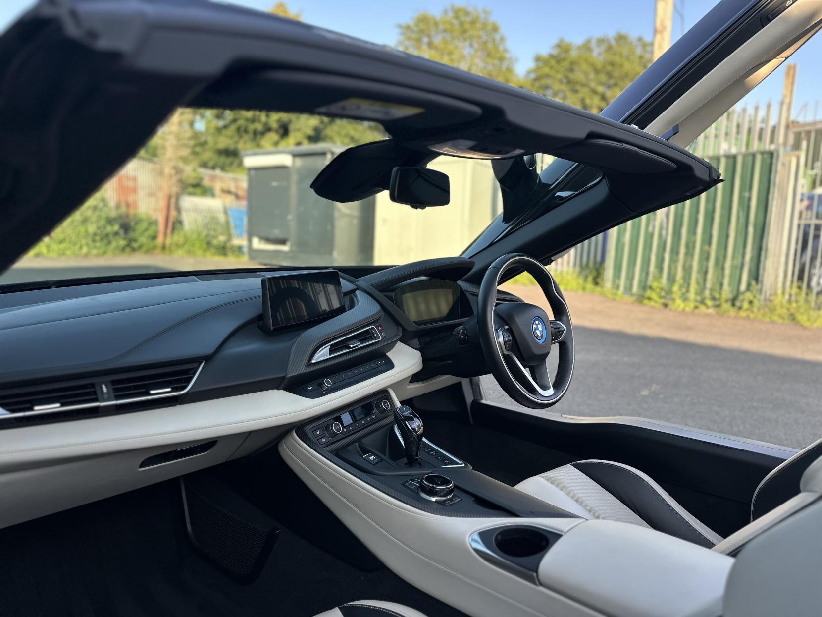 BMW i8 1.5 11.6kWh Roadster 2dr Petrol Plug-in Hybrid Auto 4WD Euro 6 (s/s) (374 ps)