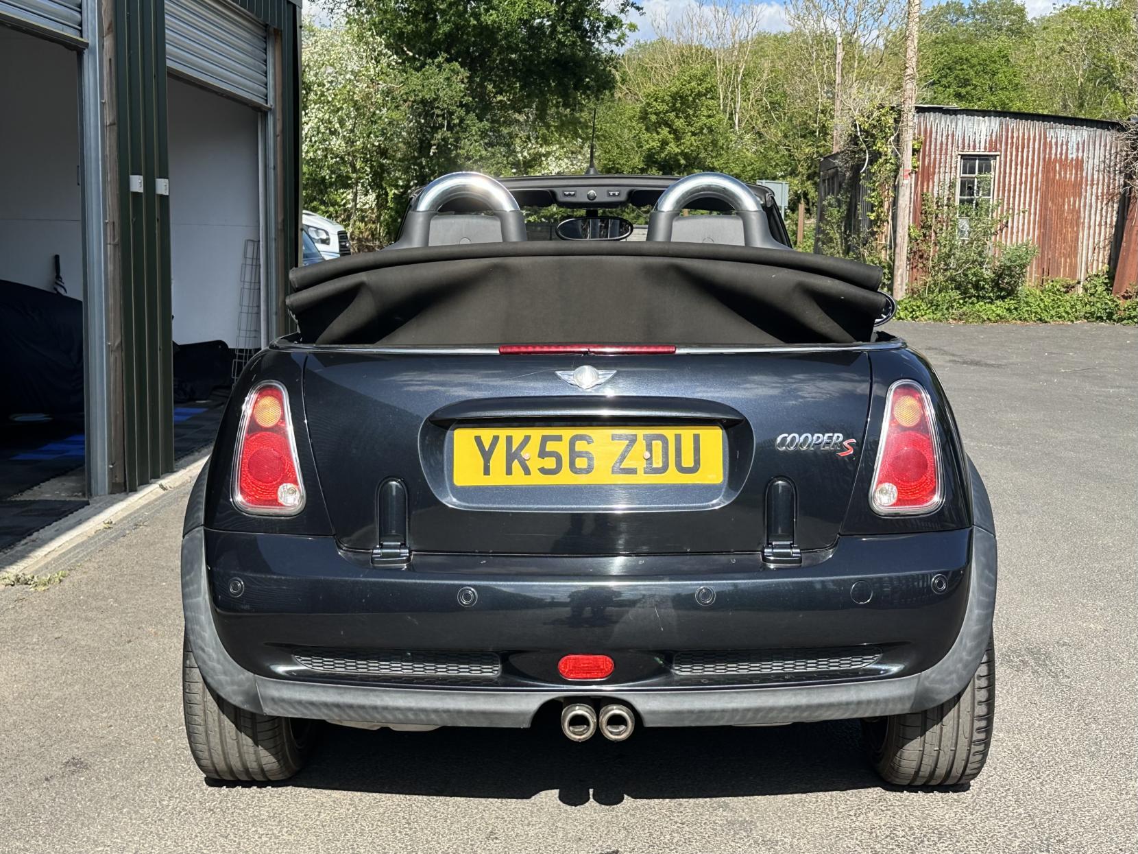 MINI Convertible 1.6 Cooper S Convertible 2dr Petrol Manual Euro 4 (163 bhp)