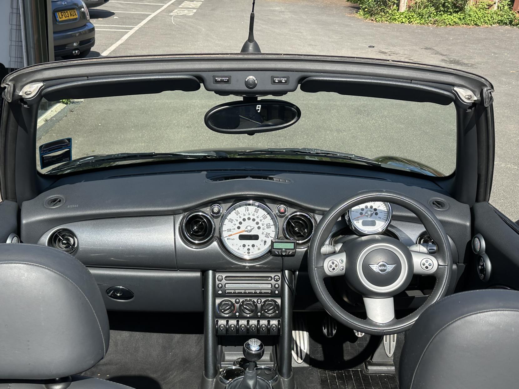 MINI Convertible 1.6 Cooper S Convertible 2dr Petrol Manual Euro 4 (163 bhp)