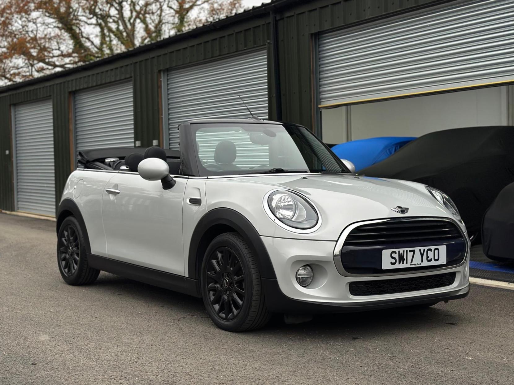 MINI Convertible 1.5 Cooper Auto Euro 6 (s/s) 2dr