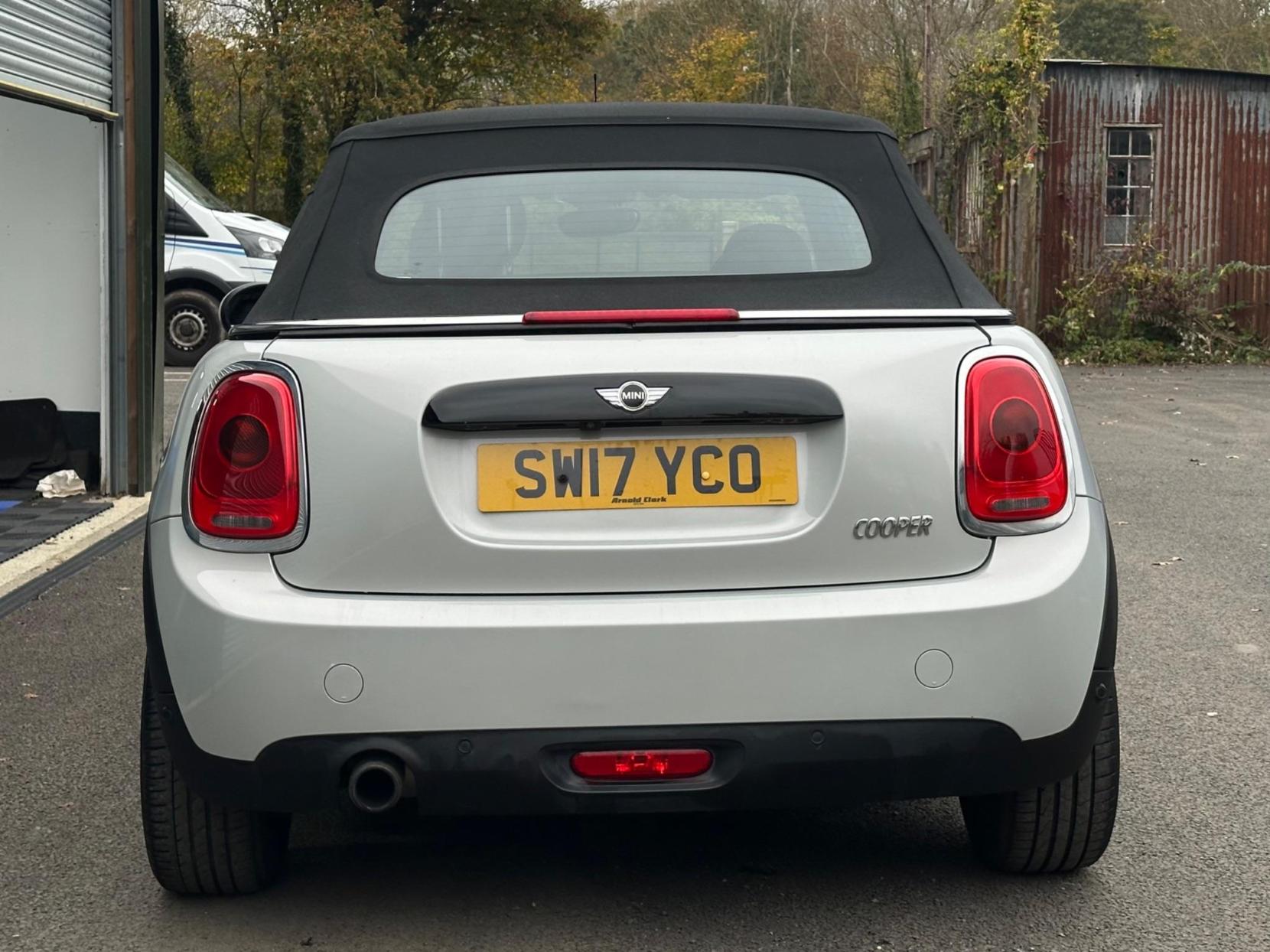 MINI Convertible 1.5 Cooper Auto Euro 6 (s/s) 2dr