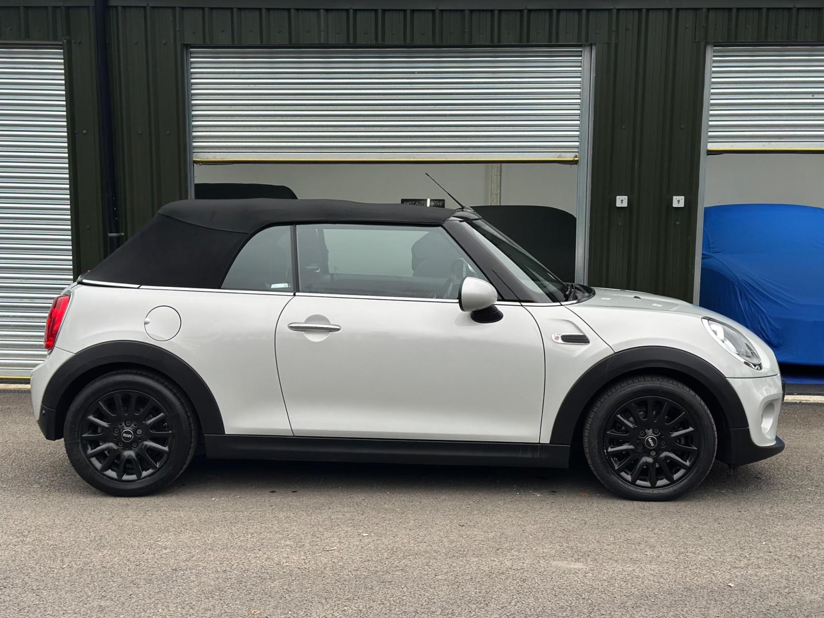 MINI Convertible 1.5 Cooper Auto Euro 6 (s/s) 2dr