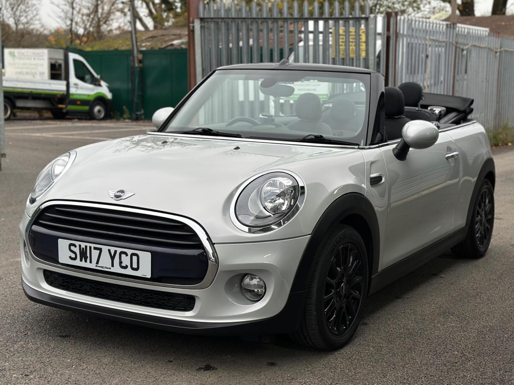 MINI Convertible 1.5 Cooper Auto Euro 6 (s/s) 2dr