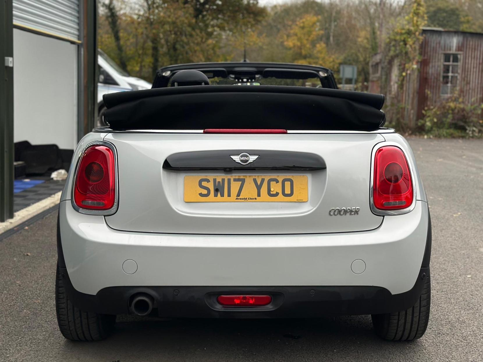 MINI Convertible 1.5 Cooper Auto Euro 6 (s/s) 2dr