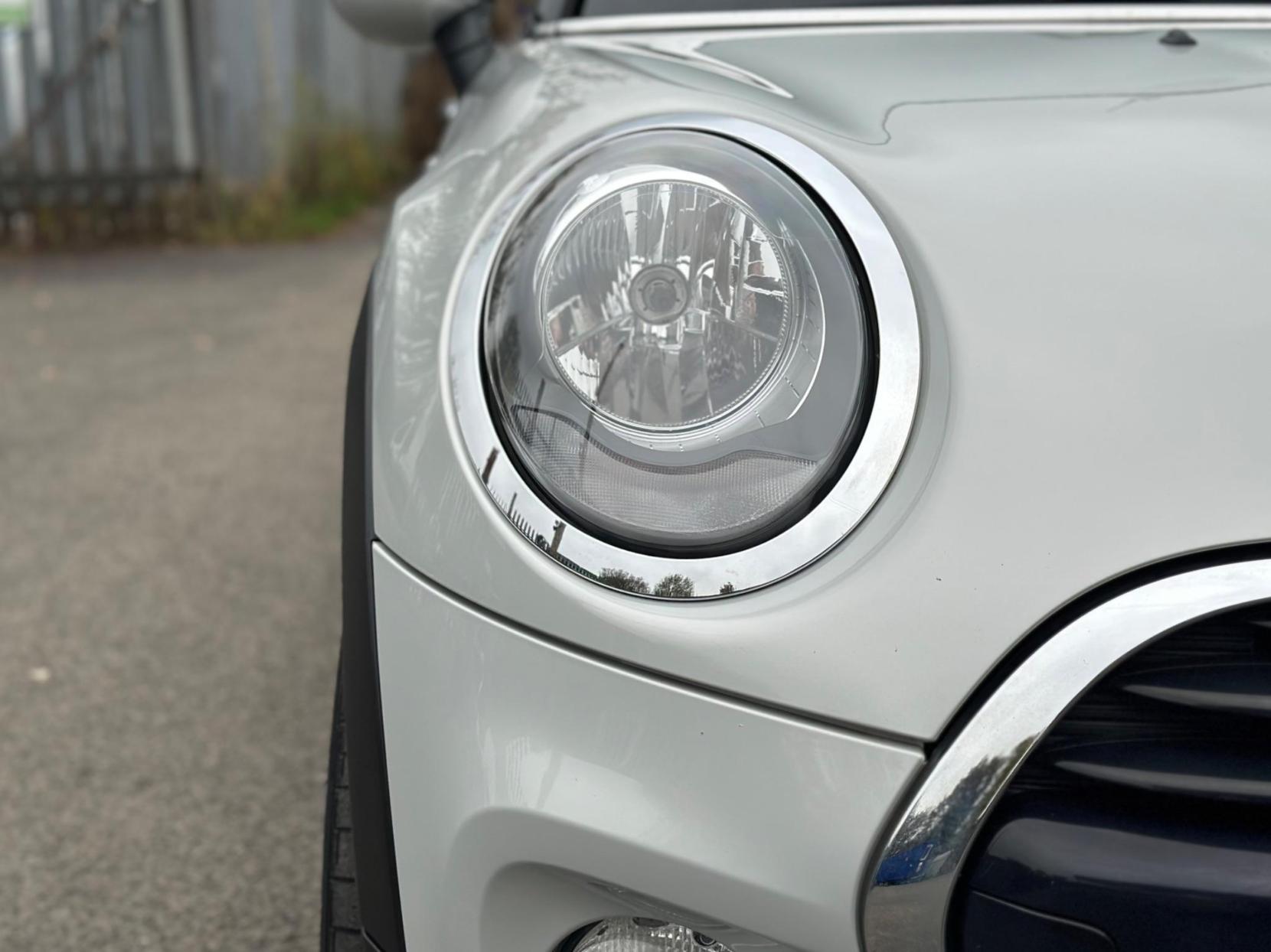 MINI Convertible 1.5 Cooper Auto Euro 6 (s/s) 2dr