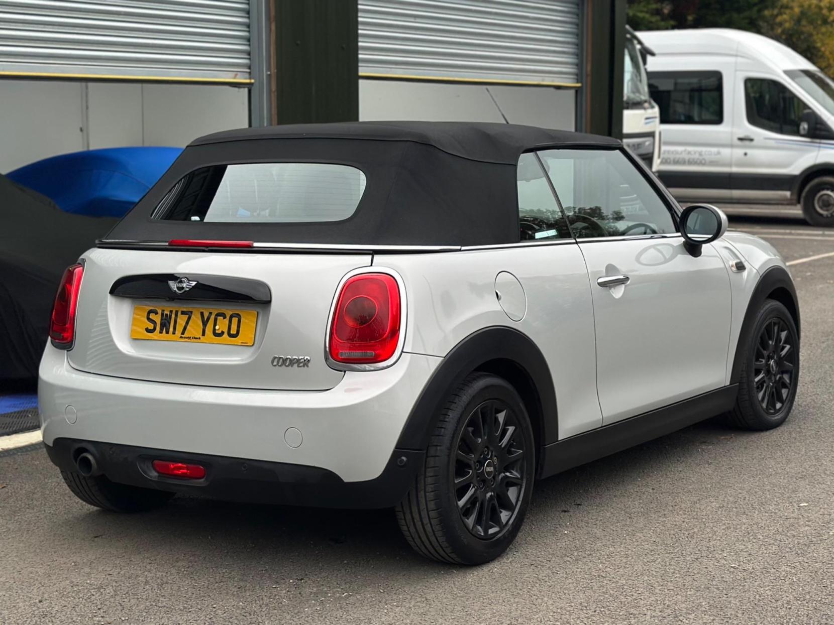 MINI Convertible 1.5 Cooper Auto Euro 6 (s/s) 2dr