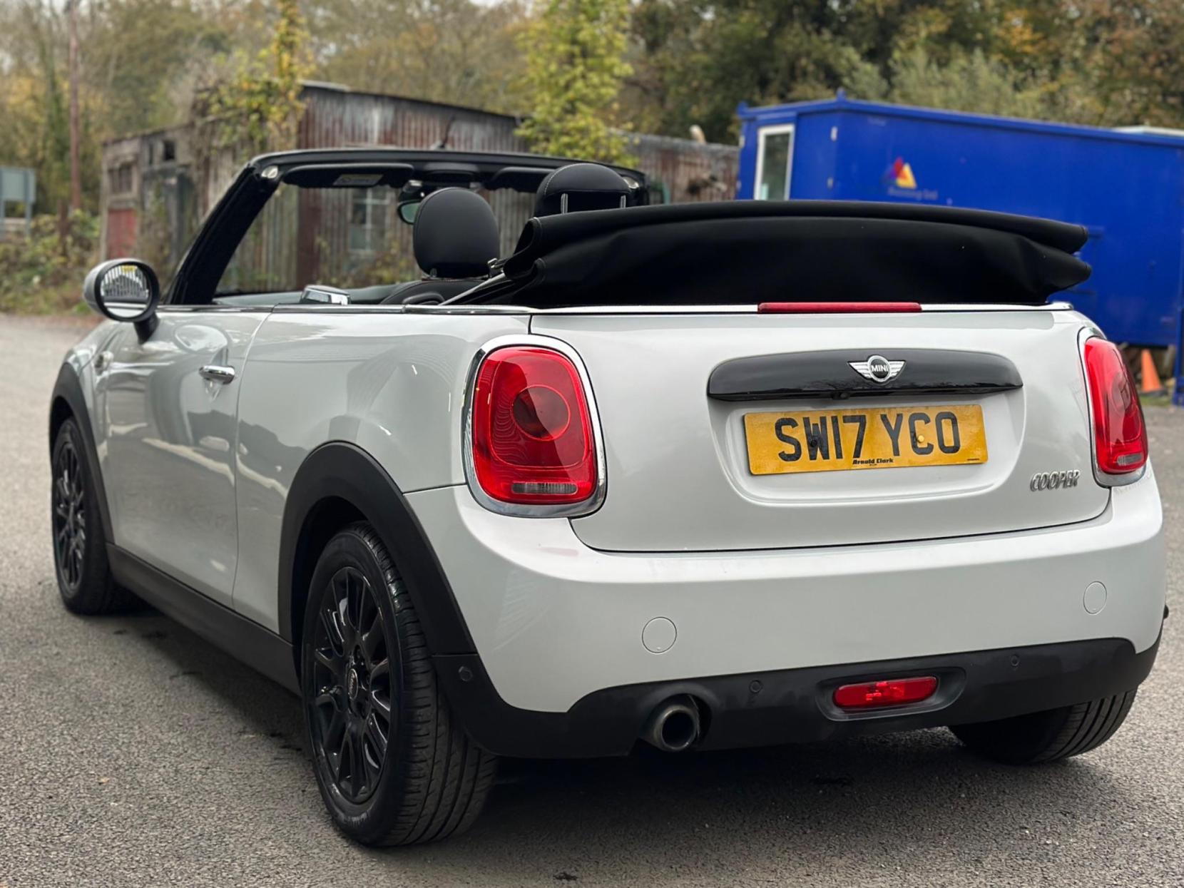 MINI Convertible 1.5 Cooper Auto Euro 6 (s/s) 2dr