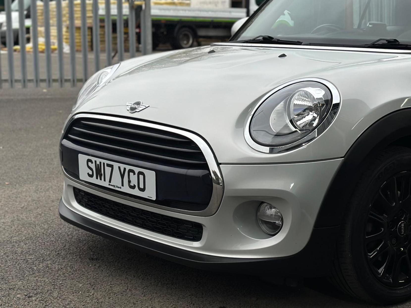 MINI Convertible 1.5 Cooper Auto Euro 6 (s/s) 2dr