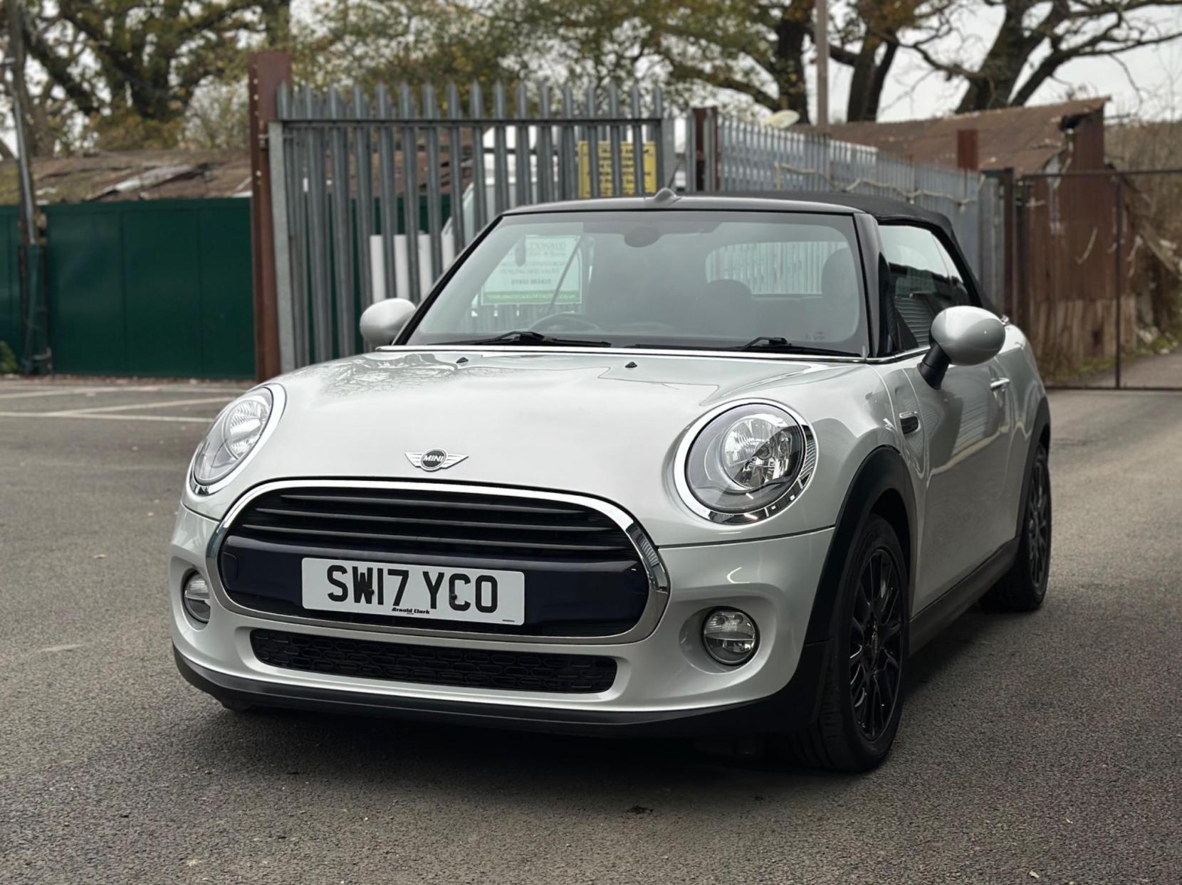 MINI Convertible 1.5 Cooper Auto Euro 6 (s/s) 2dr