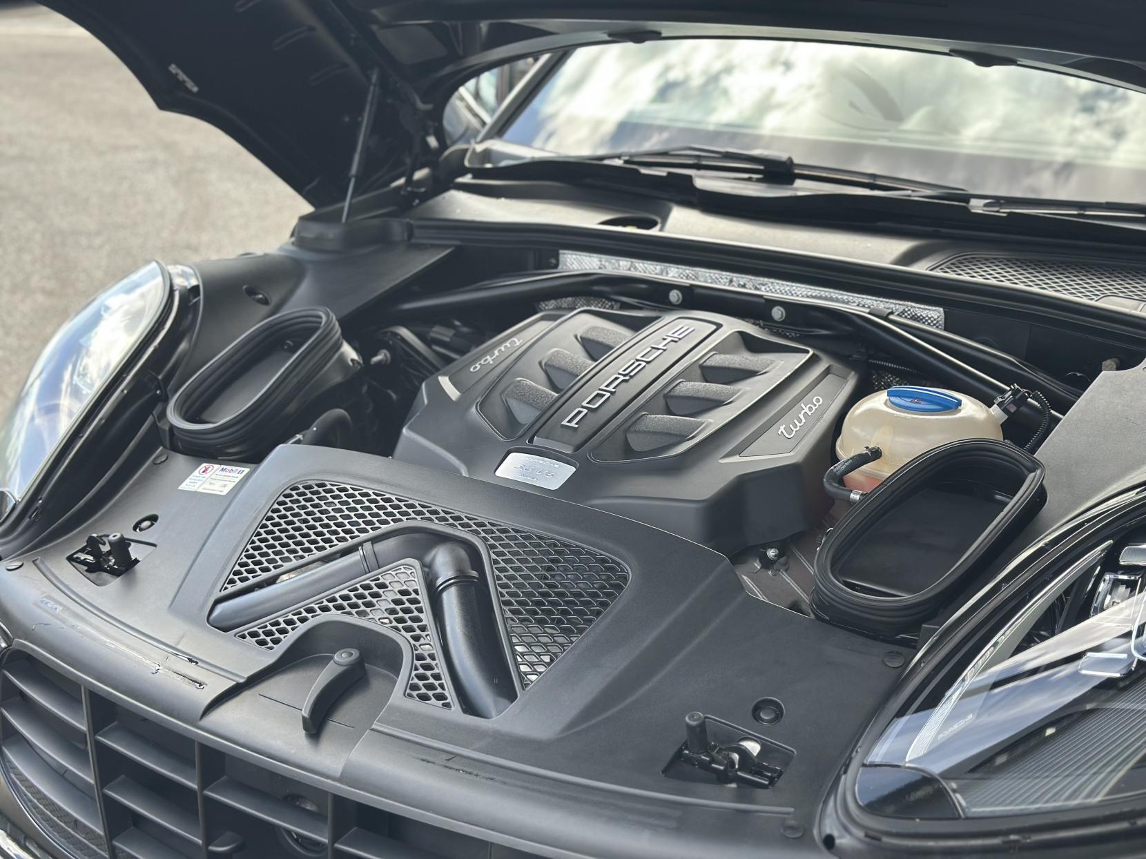 Porsche Macan 3.6T V6 Turbo SUV 5dr Petrol PDK 4WD Euro 6 (s/s) (400 ps)