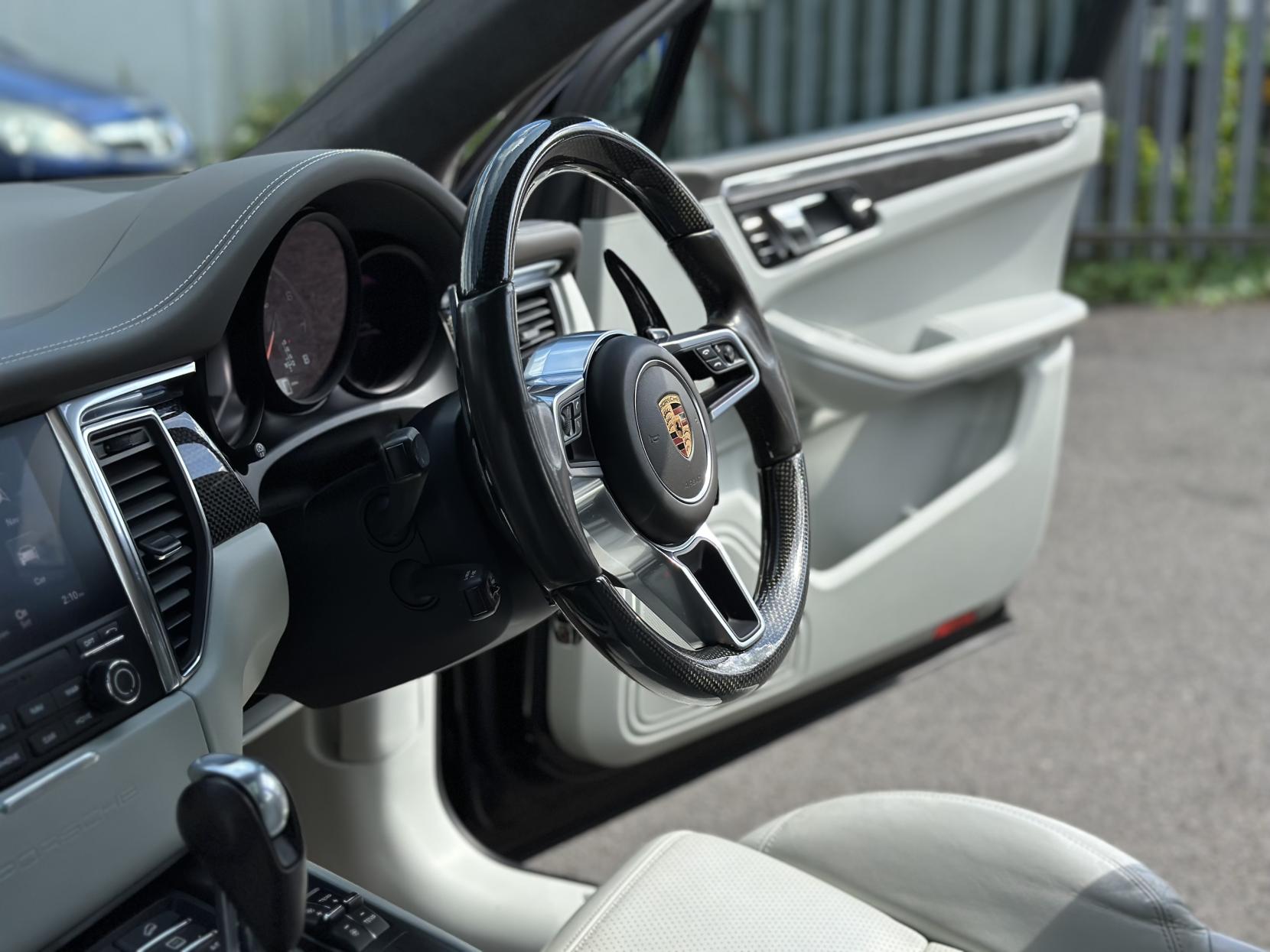 Porsche Macan 3.6T V6 Turbo SUV 5dr Petrol PDK 4WD Euro 6 (s/s) (400 ps)