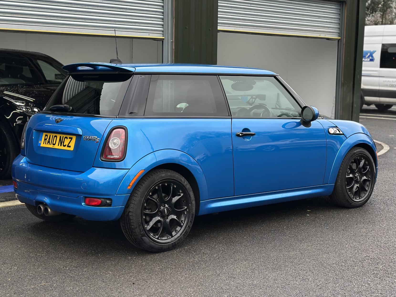 MINI Hatch 1.6 Cooper S Hatchback 3dr Petrol Manual Euro 5 (184 ps)