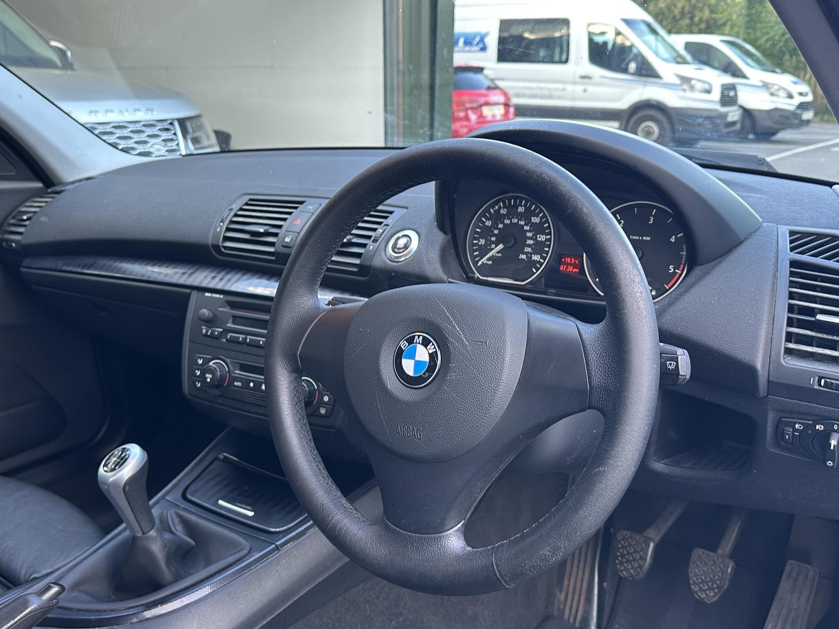 BMW 1 Series 2.0 118d Sport Hatchback 5dr Diesel Manual Euro 4 (122 ps)