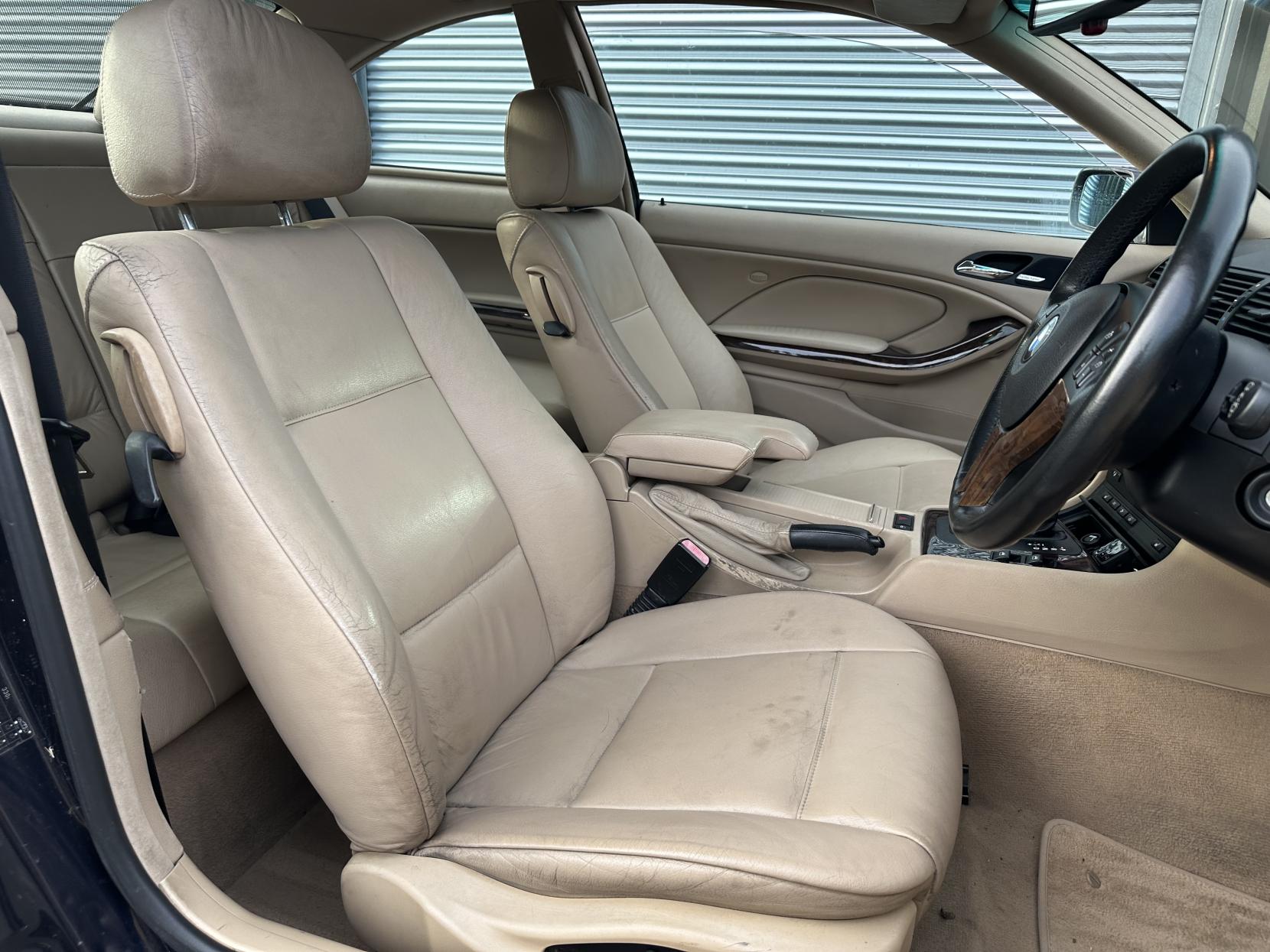 BMW 3 Series 3.0 330Ci 330 SE Coupe 2dr Petrol Automatic (230 g/km, 231 bhp)