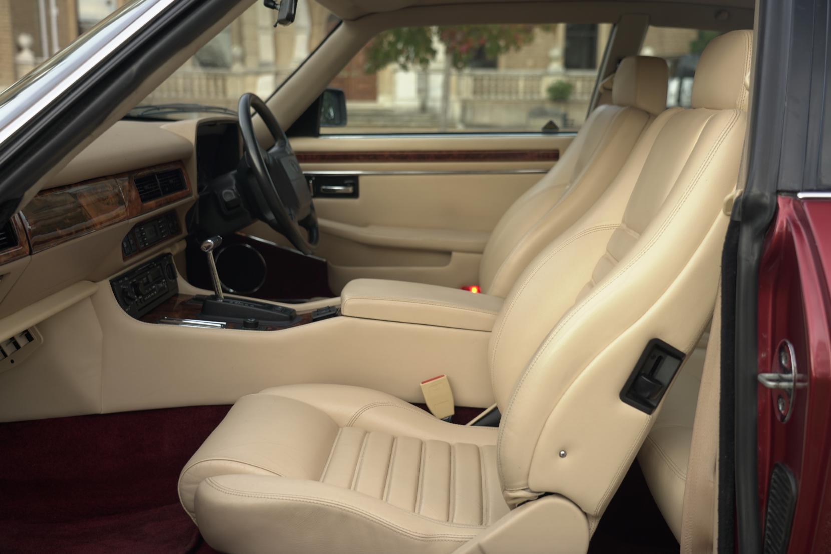 Jaguar XJS 5.3 V12 Coupe 2dr Petrol Automatic (280 bhp)