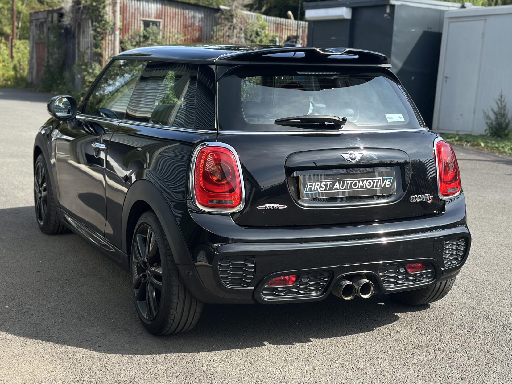 MINI Hatch 2.0 Cooper S Works Hatchback 3dr Petrol Manual Euro 6 (s/s) (210 ps)