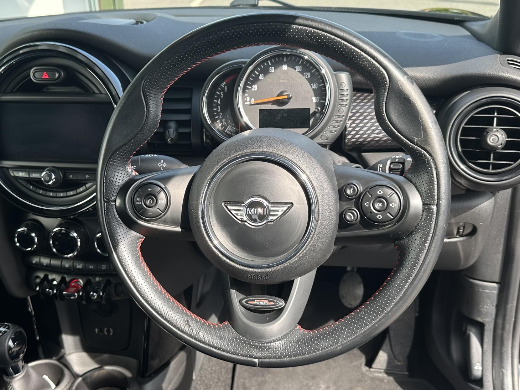 MINI Hatch 2.0 Cooper S Works Hatchback 3dr Petrol Manual Euro 6 (s/s) (210 ps)