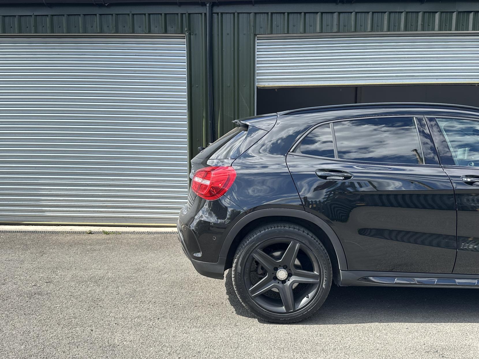 Mercedes-Benz GLA 2.0 GLA250 AMG Line SUV 5dr Petrol 7G-DCT 4MATIC Euro 6 (s/s) (211 ps)