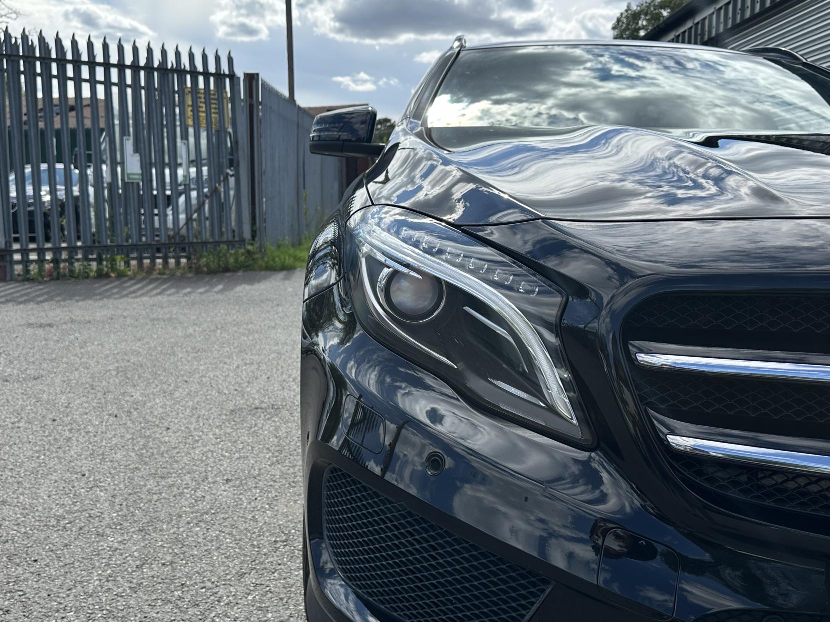 Mercedes-Benz GLA 2.0 GLA250 AMG Line SUV 5dr Petrol 7G-DCT 4MATIC Euro 6 (s/s) (211 ps)