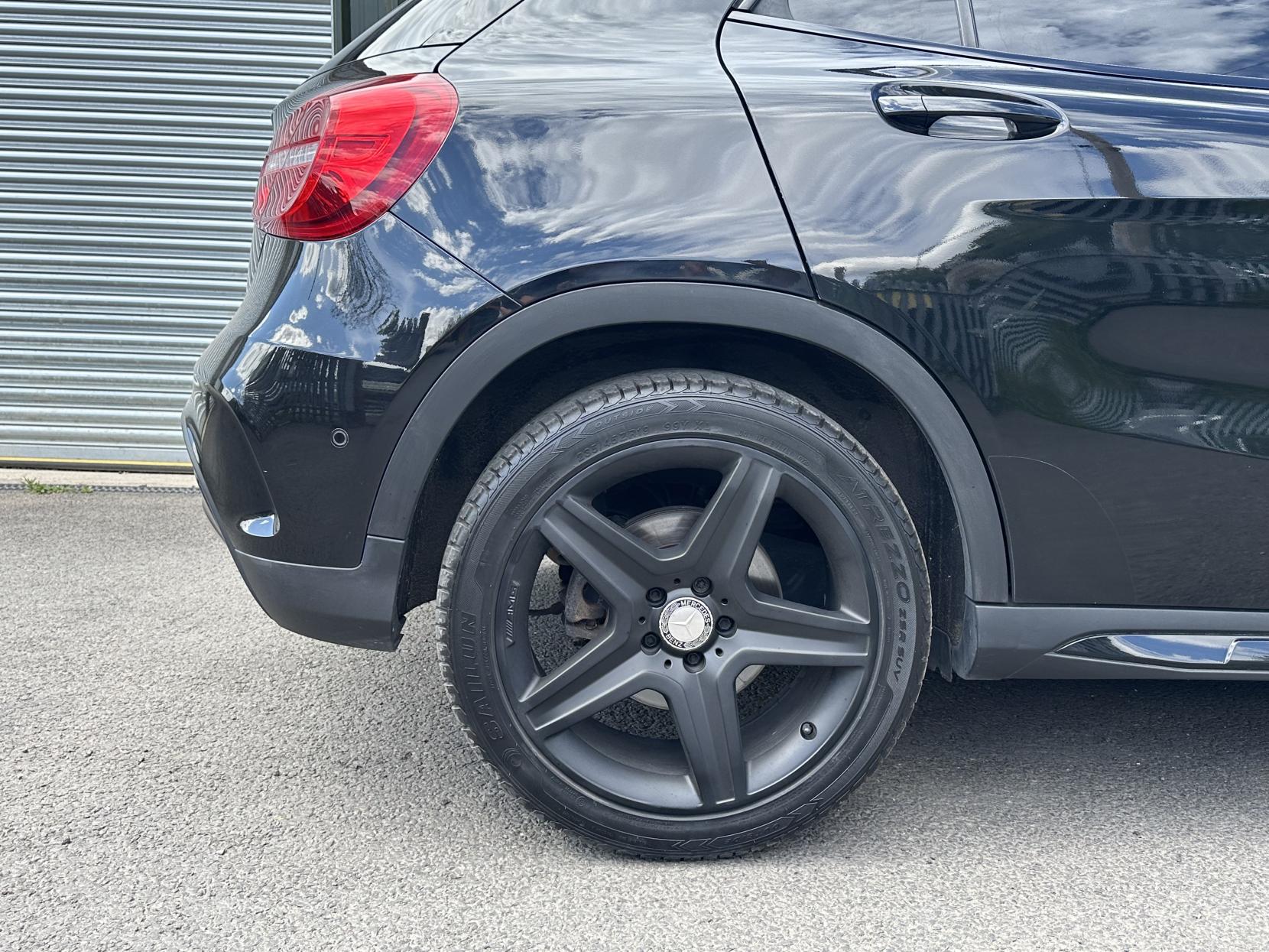 Mercedes-Benz GLA 2.0 GLA250 AMG Line SUV 5dr Petrol 7G-DCT 4MATIC Euro 6 (s/s) (211 ps)