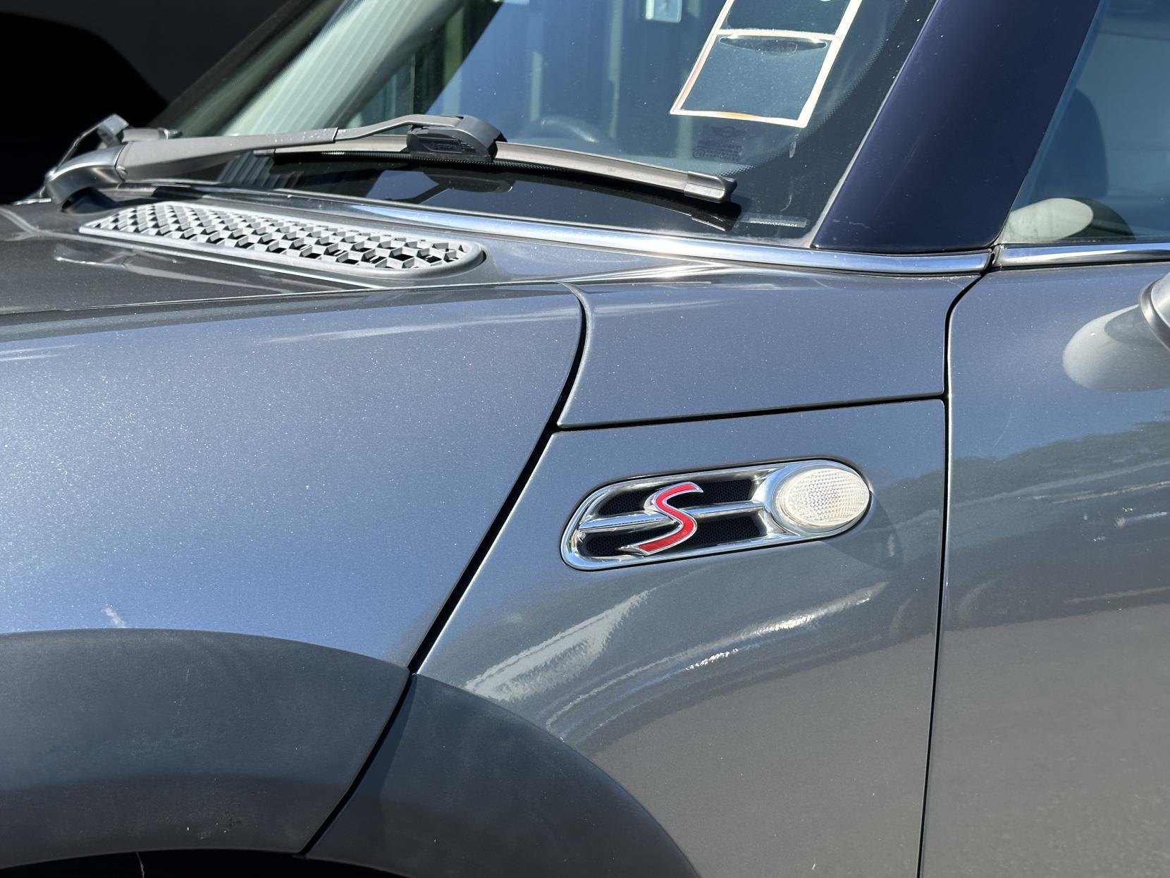 MINI Hatch 1.6 Cooper S Hatchback 3dr Petrol Manual Euro 3 (163 bhp)