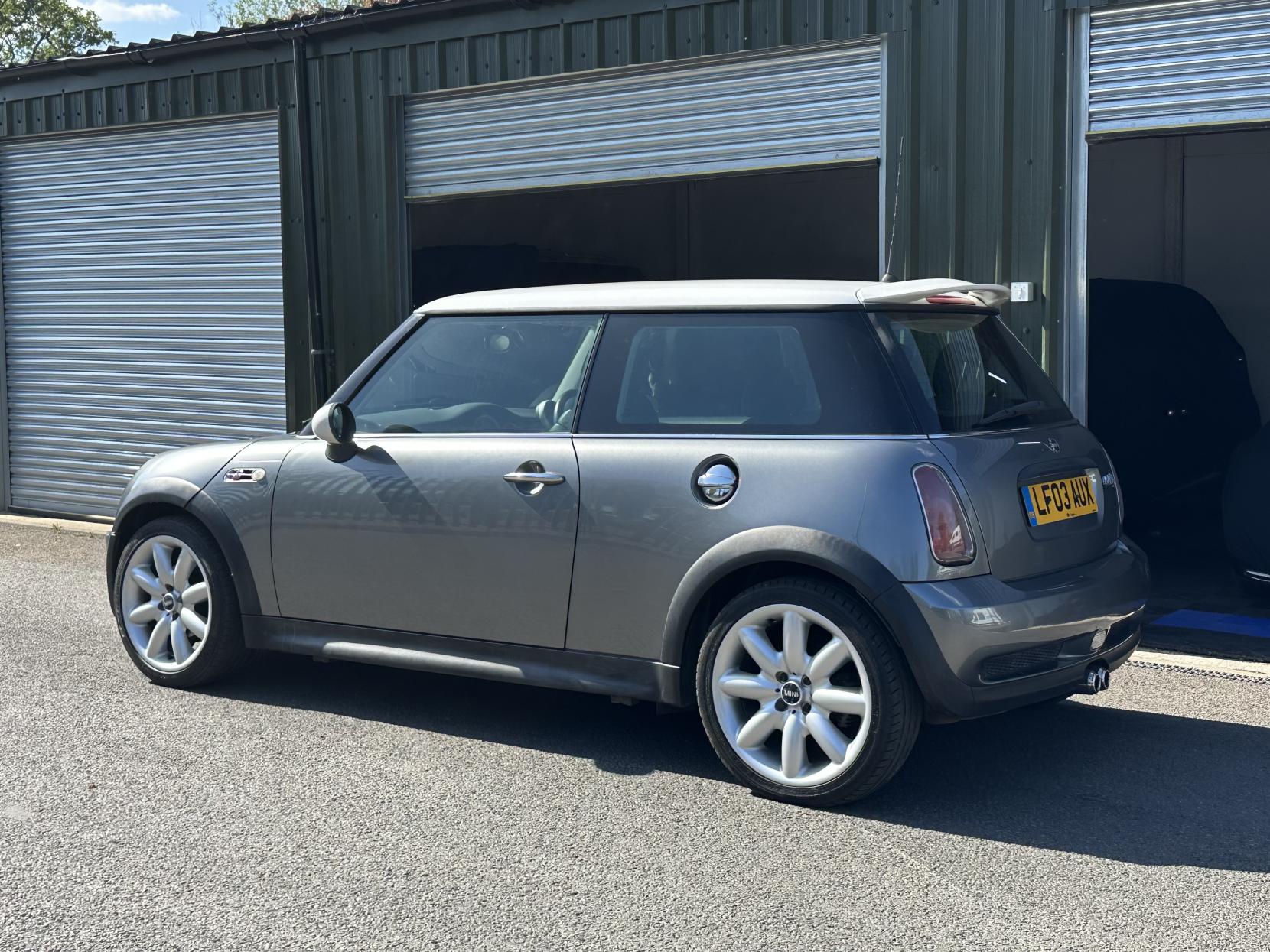 MINI Hatch 1.6 Cooper S Hatchback 3dr Petrol Manual Euro 3 (163 bhp)