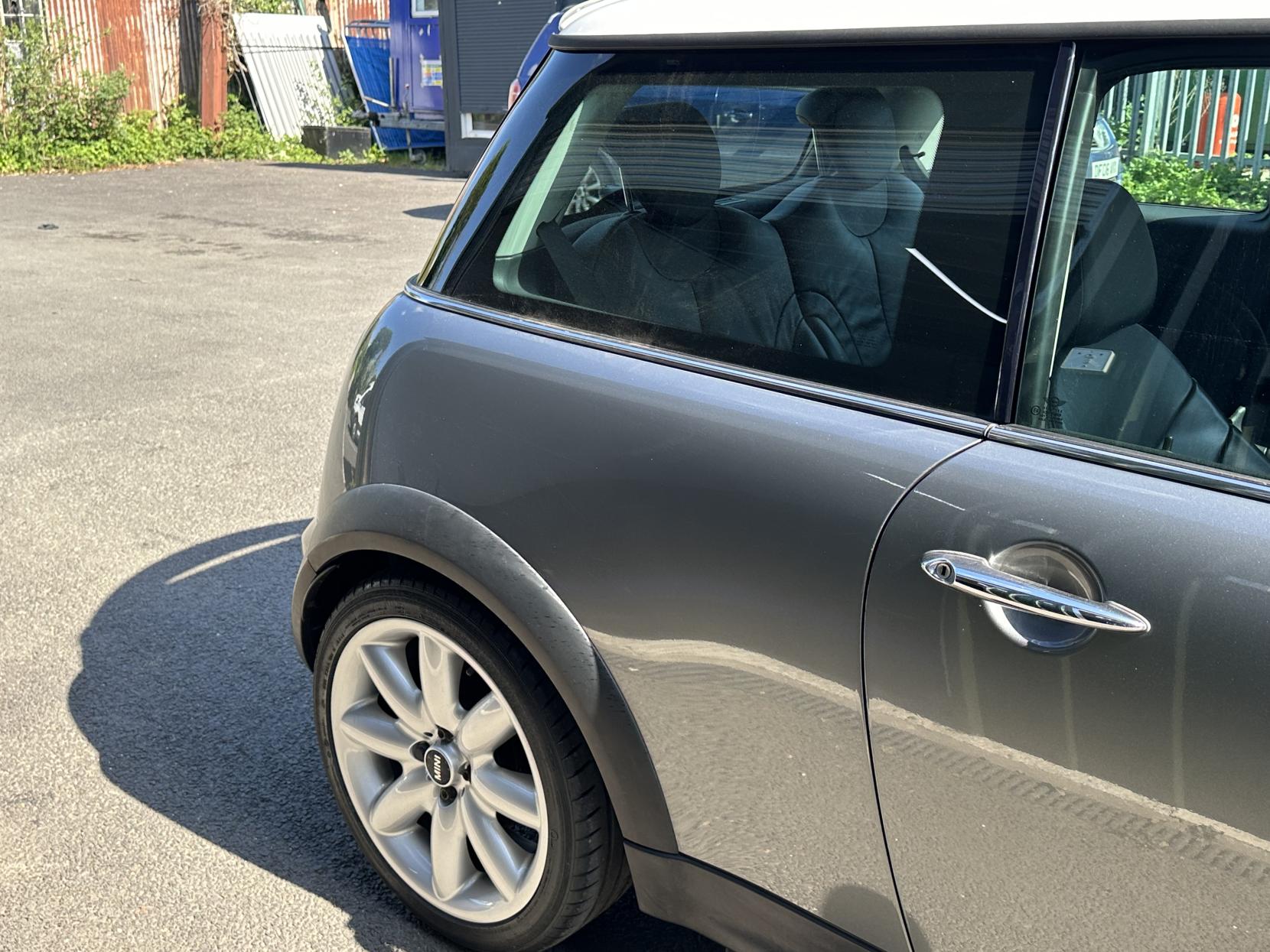 MINI Hatch 1.6 Cooper S Hatchback 3dr Petrol Manual Euro 3 (163 bhp)