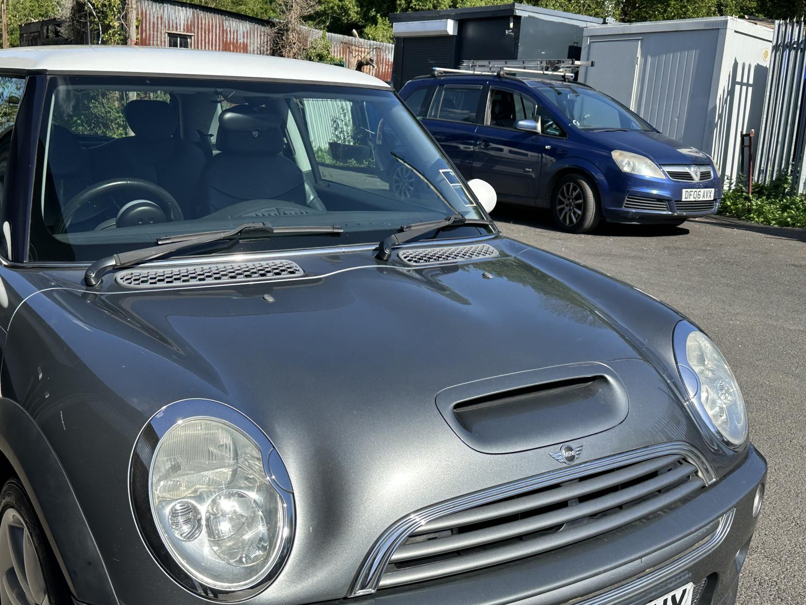 MINI Hatch 1.6 Cooper S Hatchback 3dr Petrol Manual Euro 3 (163 bhp)