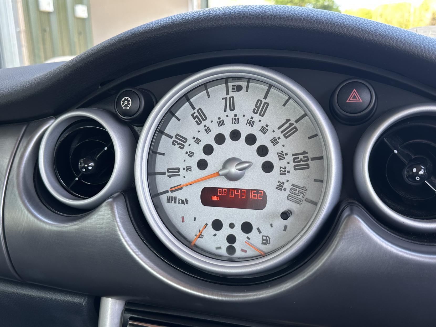 MINI Hatch 1.6 Cooper S Hatchback 3dr Petrol Manual Euro 3 (163 bhp)