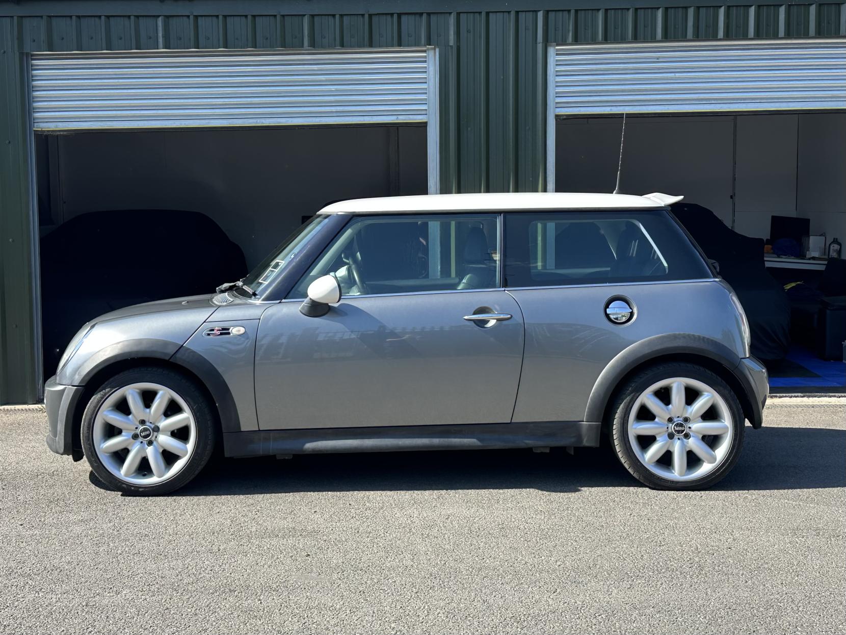 MINI Hatch 1.6 Cooper S Hatchback 3dr Petrol Manual Euro 3 (163 bhp)