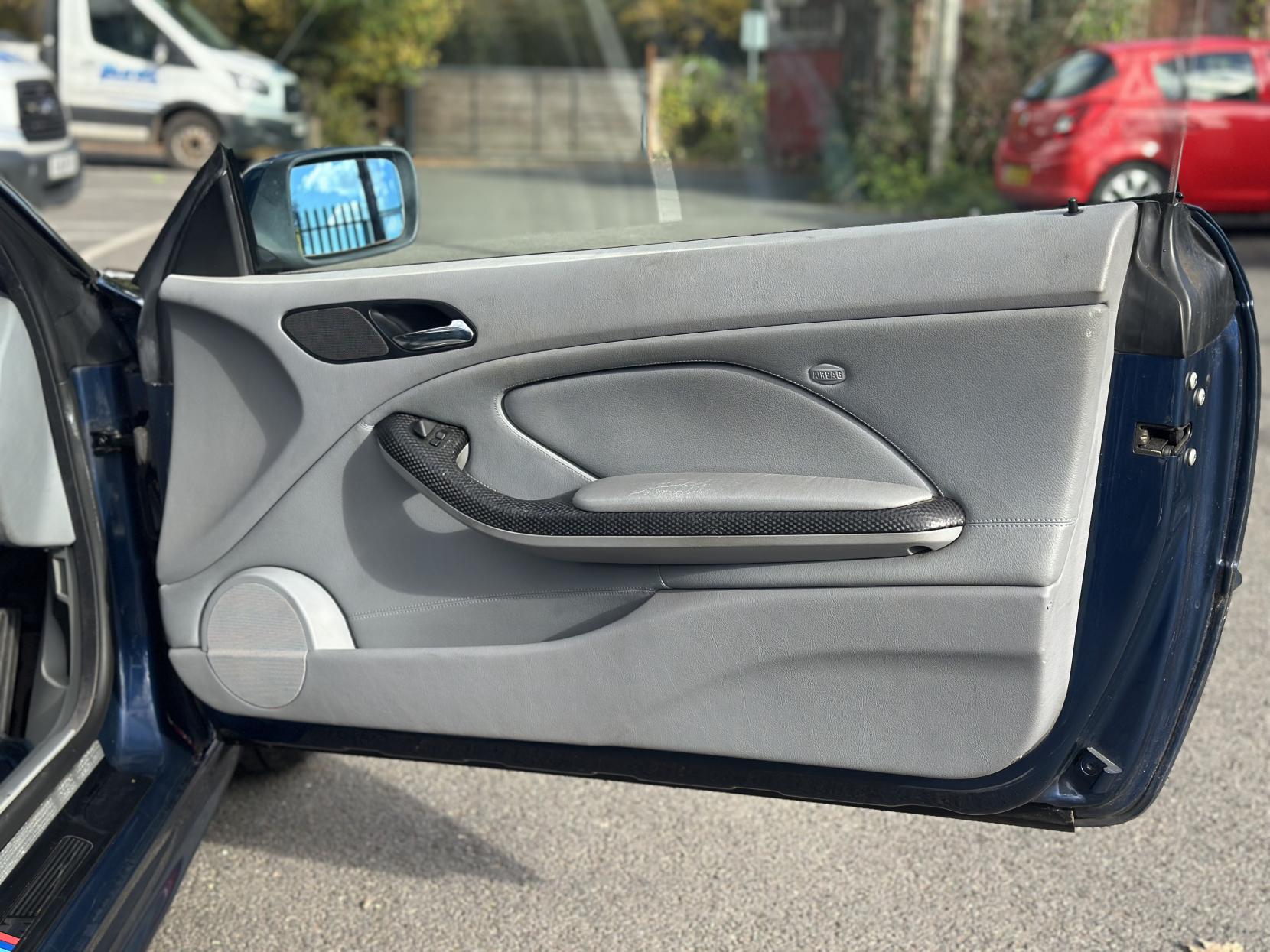 BMW 3 Series 2.5 325Ci 325 Sport Coupe 2dr Petrol Automatic (229 g/km, 192 bhp)