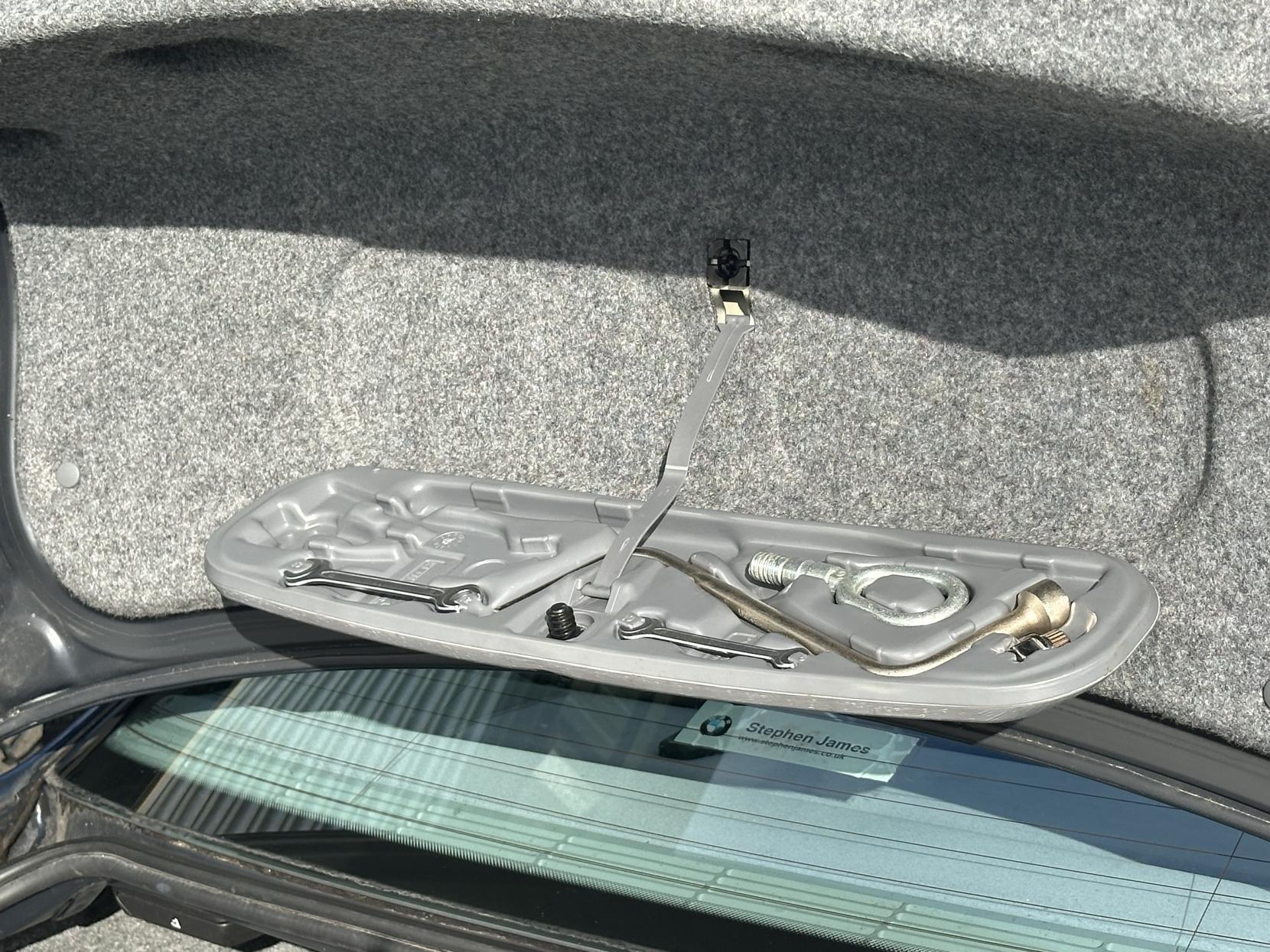 BMW 3 Series 2.5 325Ci 325 Sport Coupe 2dr Petrol Automatic (229 g/km, 192 bhp)