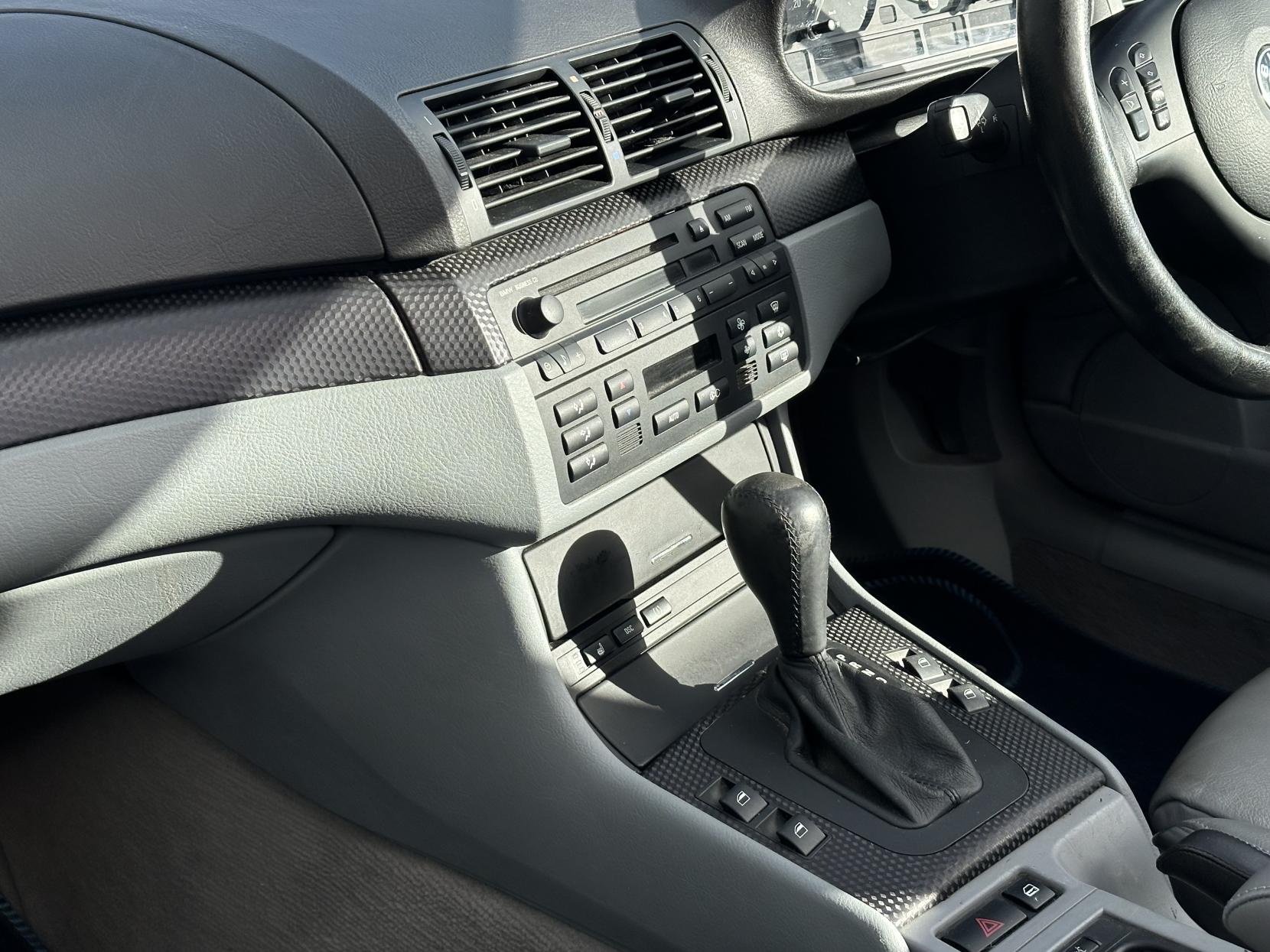 BMW 3 Series 2.5 325Ci 325 Sport Coupe 2dr Petrol Automatic (229 g/km, 192 bhp)