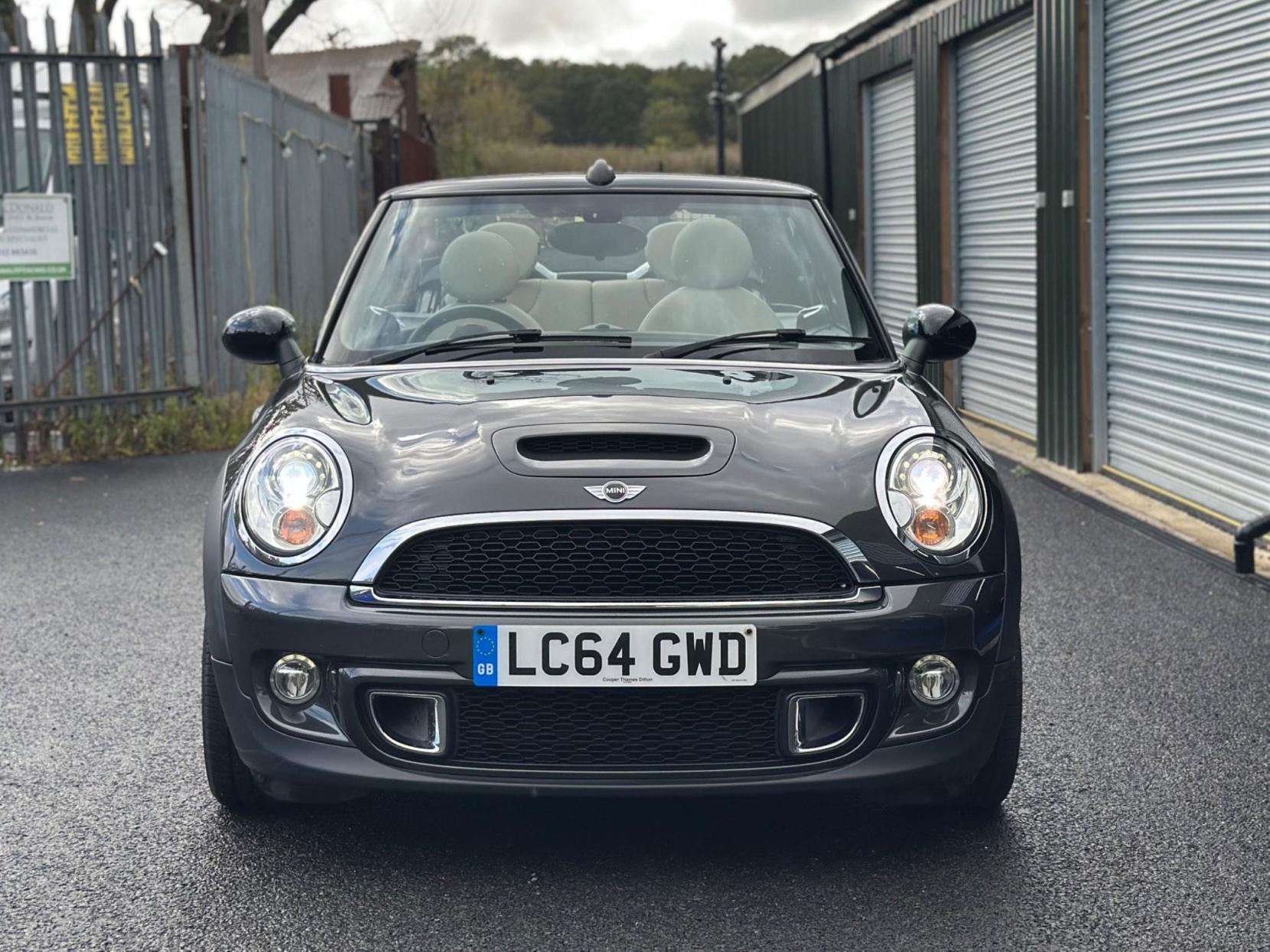 MINI Convertible 1.6 Cooper S Auto Euro 5 2dr