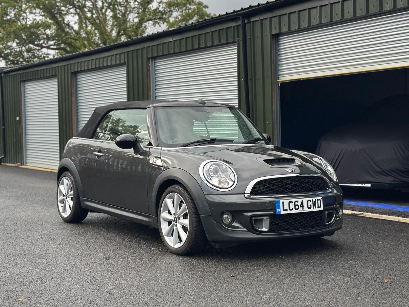 MINI Convertible 1.6 Cooper S Auto Euro 5 2dr