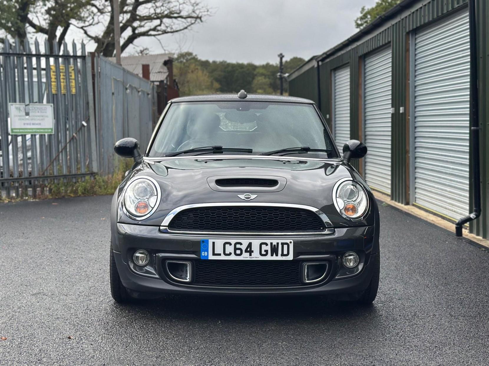 MINI Convertible 1.6 Cooper S Auto Euro 5 2dr