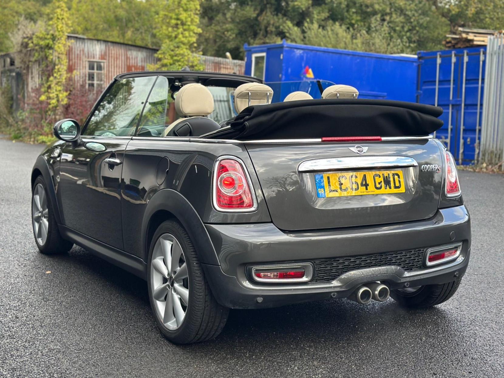 MINI Convertible 1.6 Cooper S Auto Euro 5 2dr