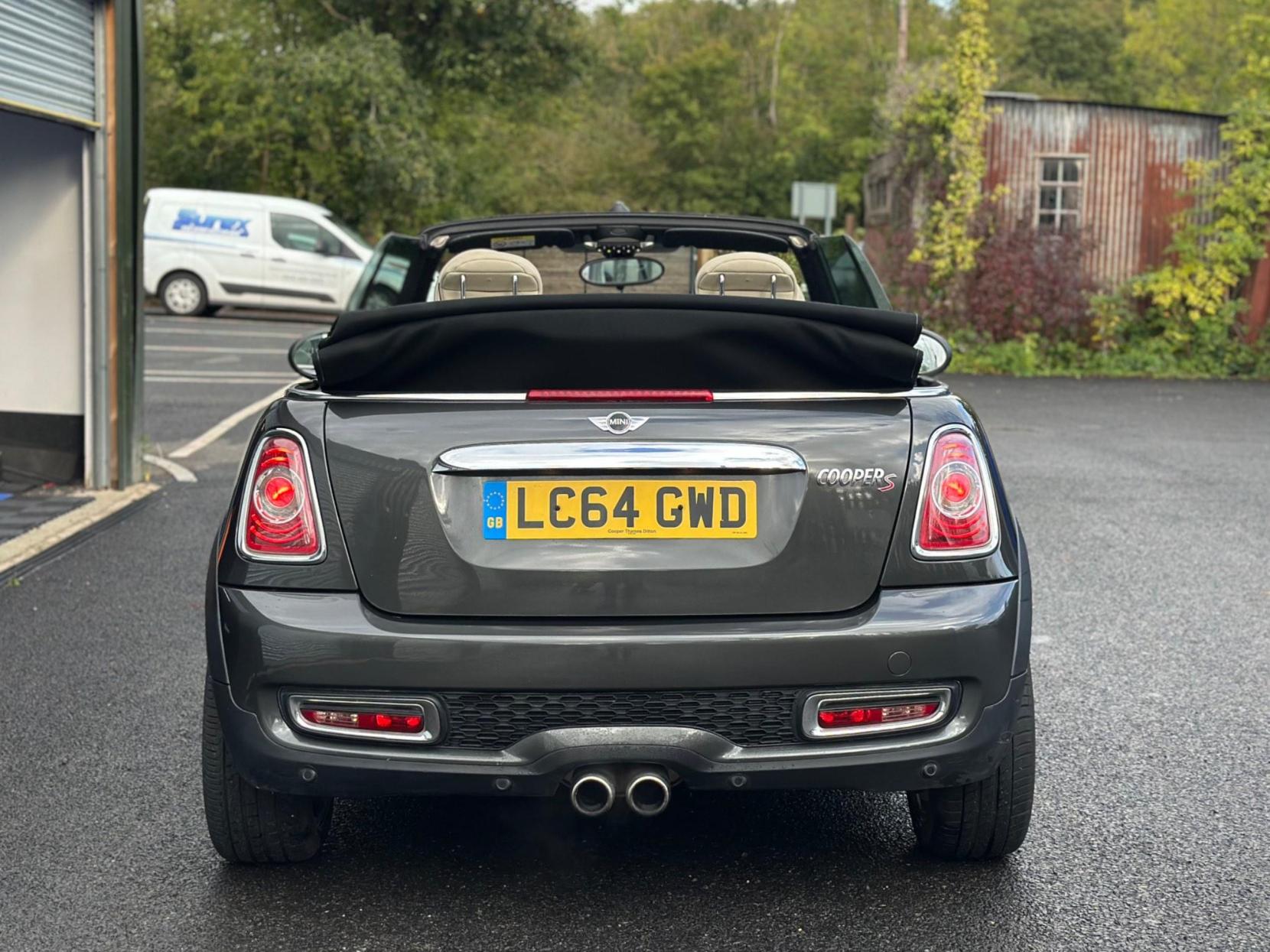 MINI Convertible 1.6 Cooper S Auto Euro 5 2dr