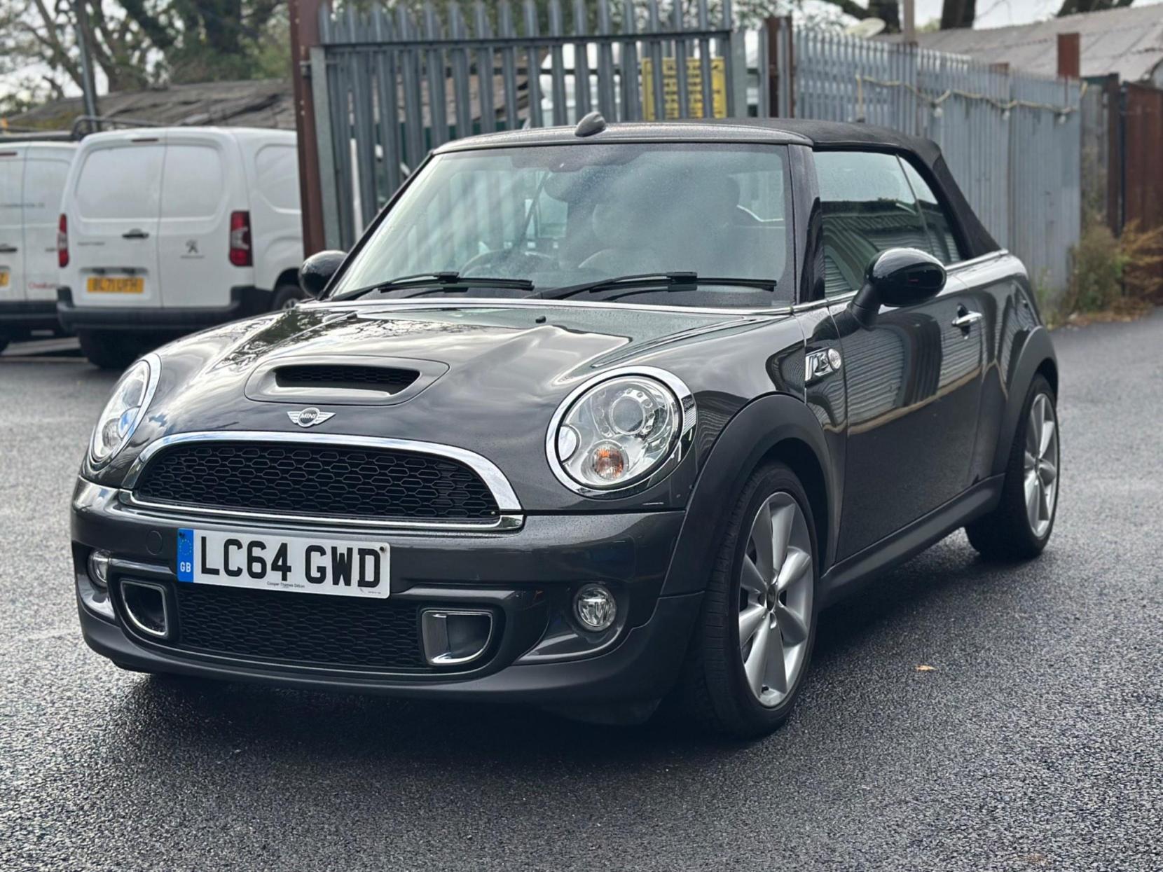 MINI Convertible 1.6 Cooper S Auto Euro 5 2dr