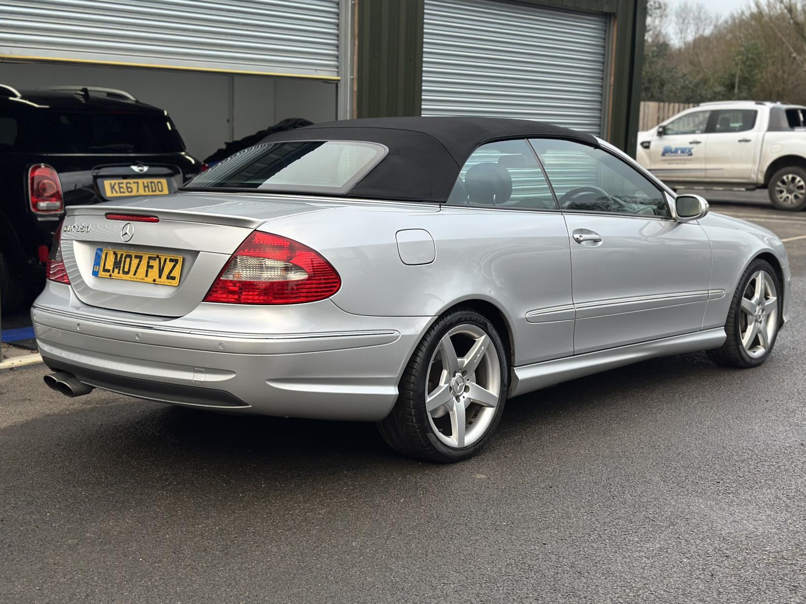 Mercedes-Benz CLK 3.5 CLK350 Sport Cabriolet 2dr Petrol 7G-Tronic (244 g/km, 272 bhp)